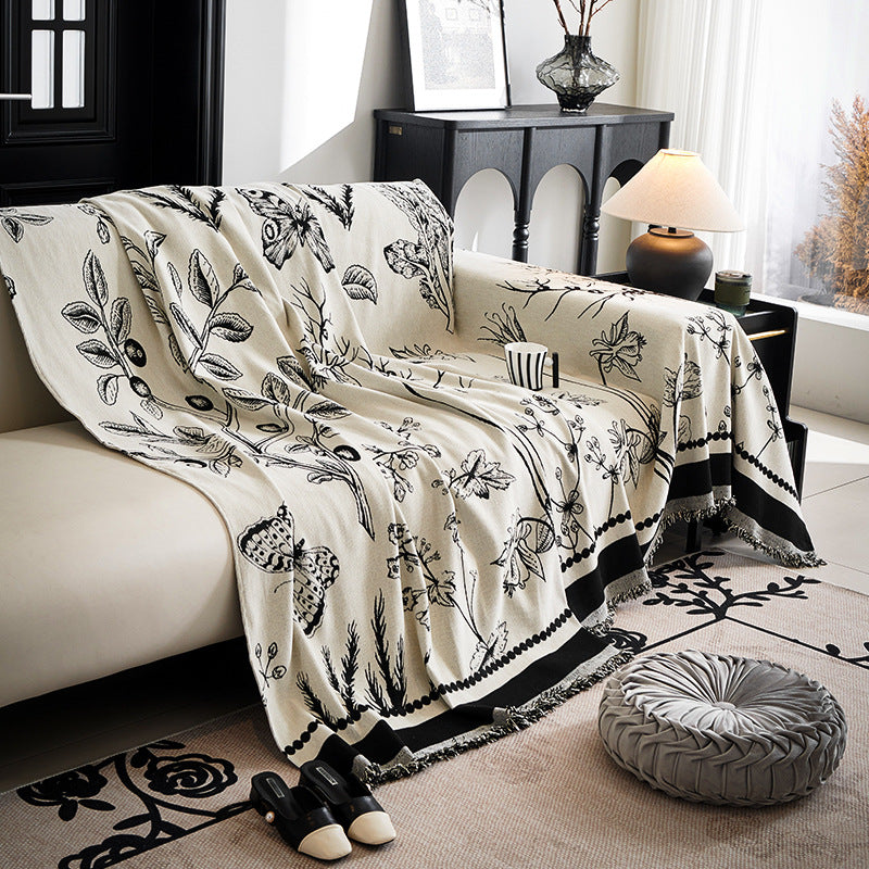 Creative Ways to Style Your Sofa with Throws and Cushions