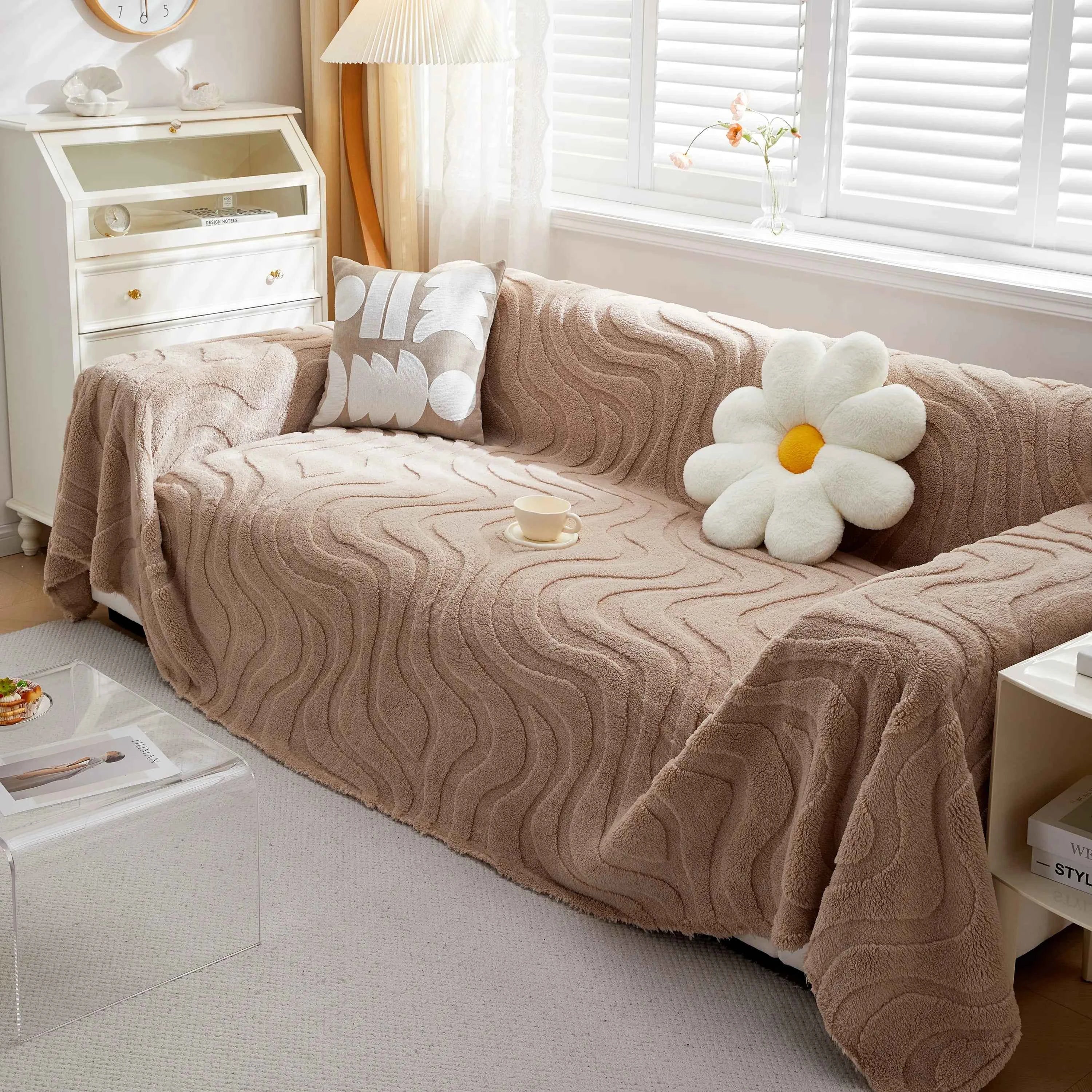 Thick Plush Jacquard Velvet Throw Blanket on Sofa, Sofa Slipcovers and Sectional Sofa Covers