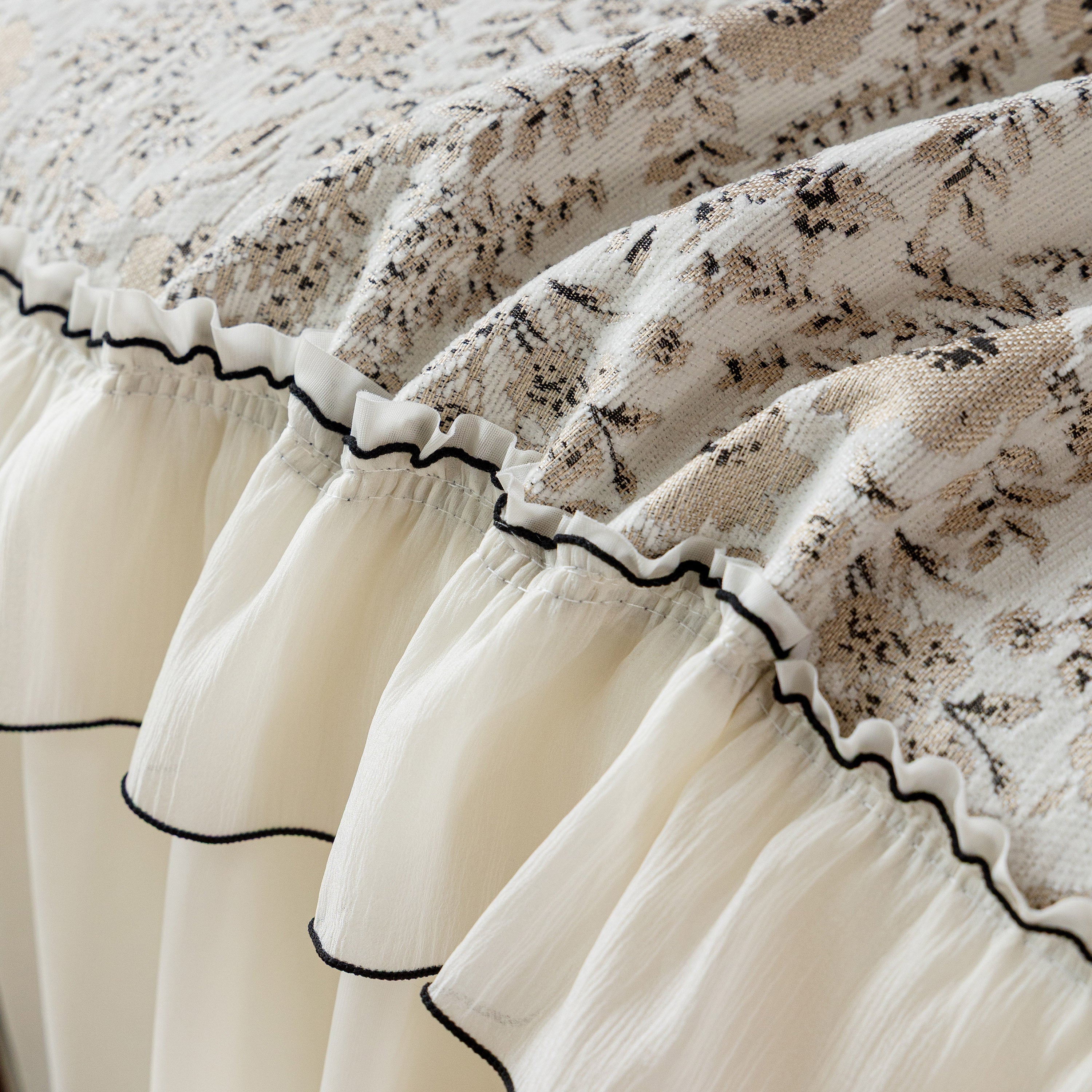French Country Floral Sofa Cover with Chiffon Ruffle Skirt, Vintage Sofa Throw Cover