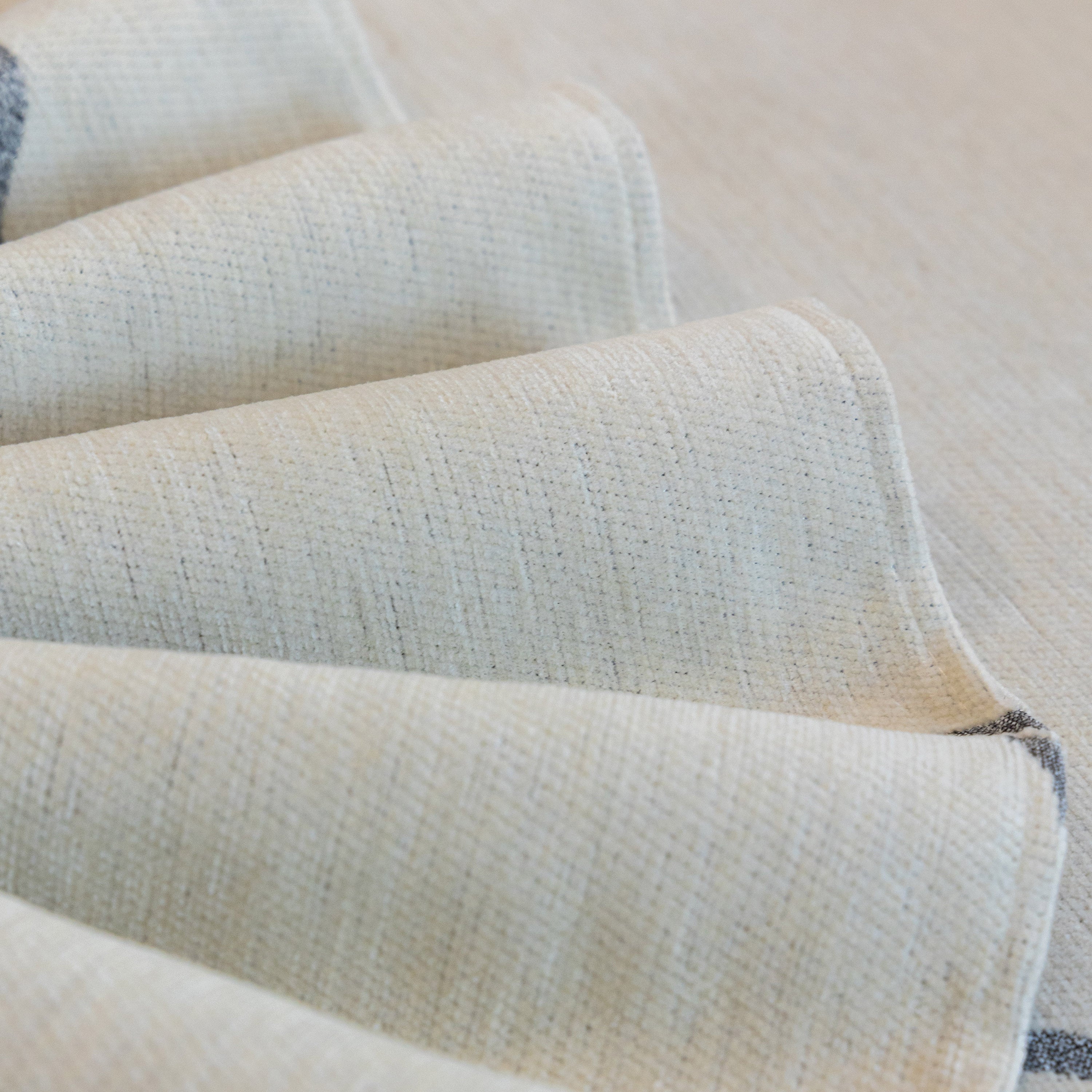 Cozy Couch Throw Blanket with Tassels, Jacquard Leaf Pattern Furniture Protector