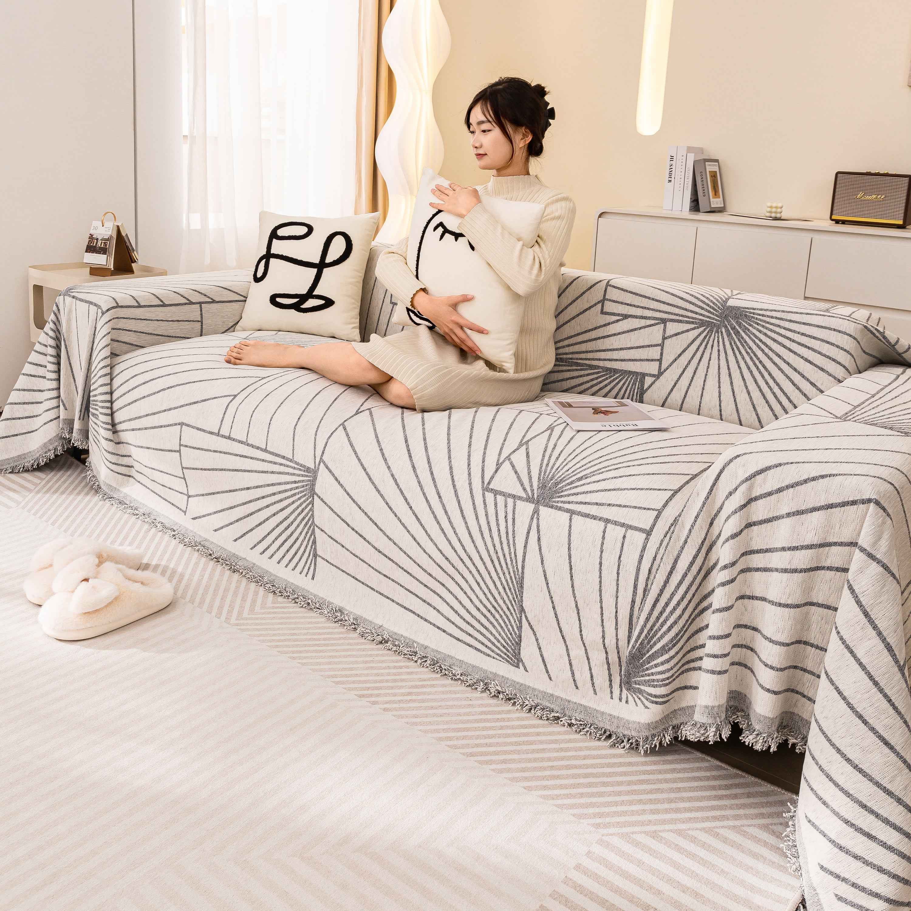 Modern Minimalist Chenille Line Pattern Sofa Cover, Dust and Scratch Resistant Throw Blankets for Couch