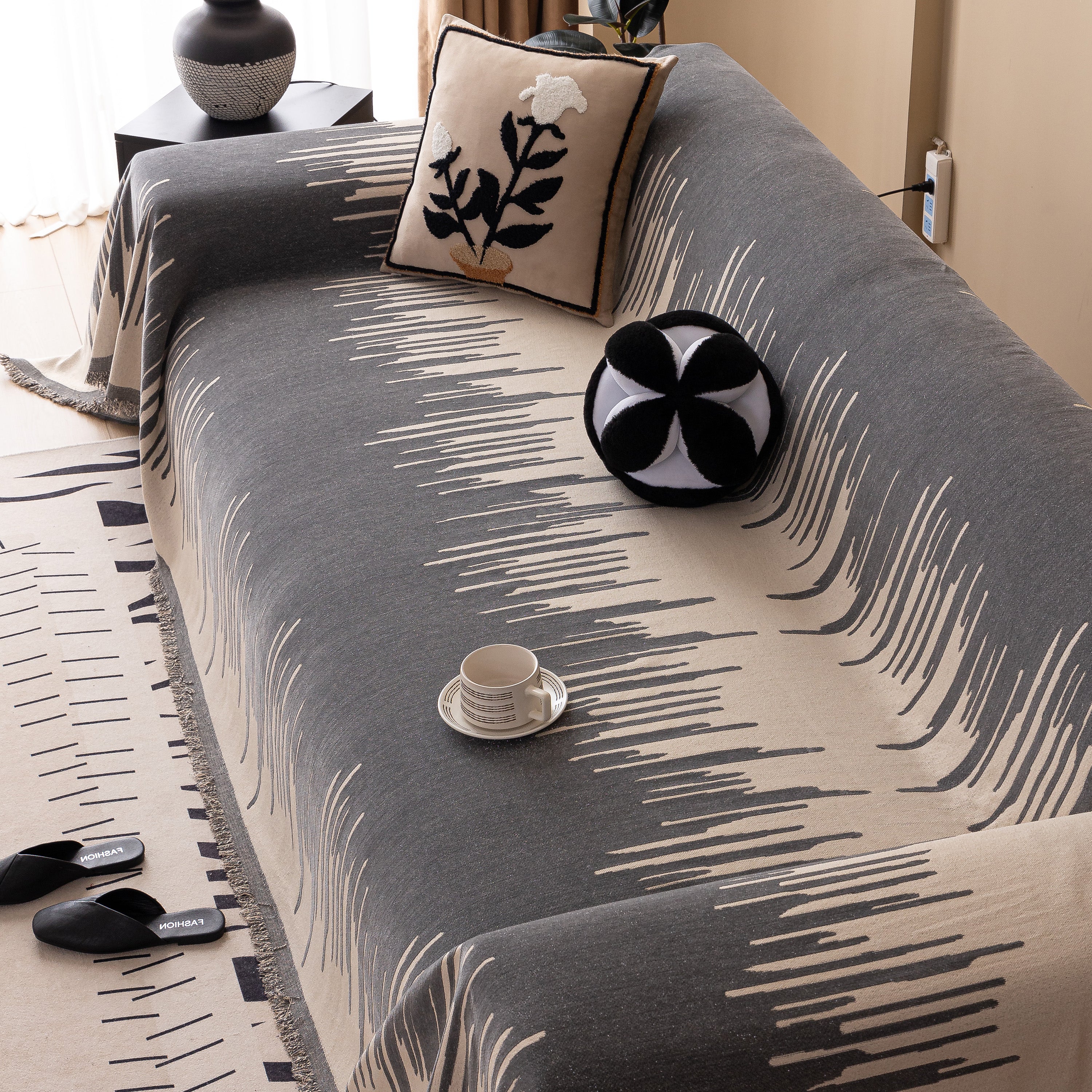 Luxury Throws for Sofas, Versatile Slipcovers & Sofa Covers for Couches and Chairs