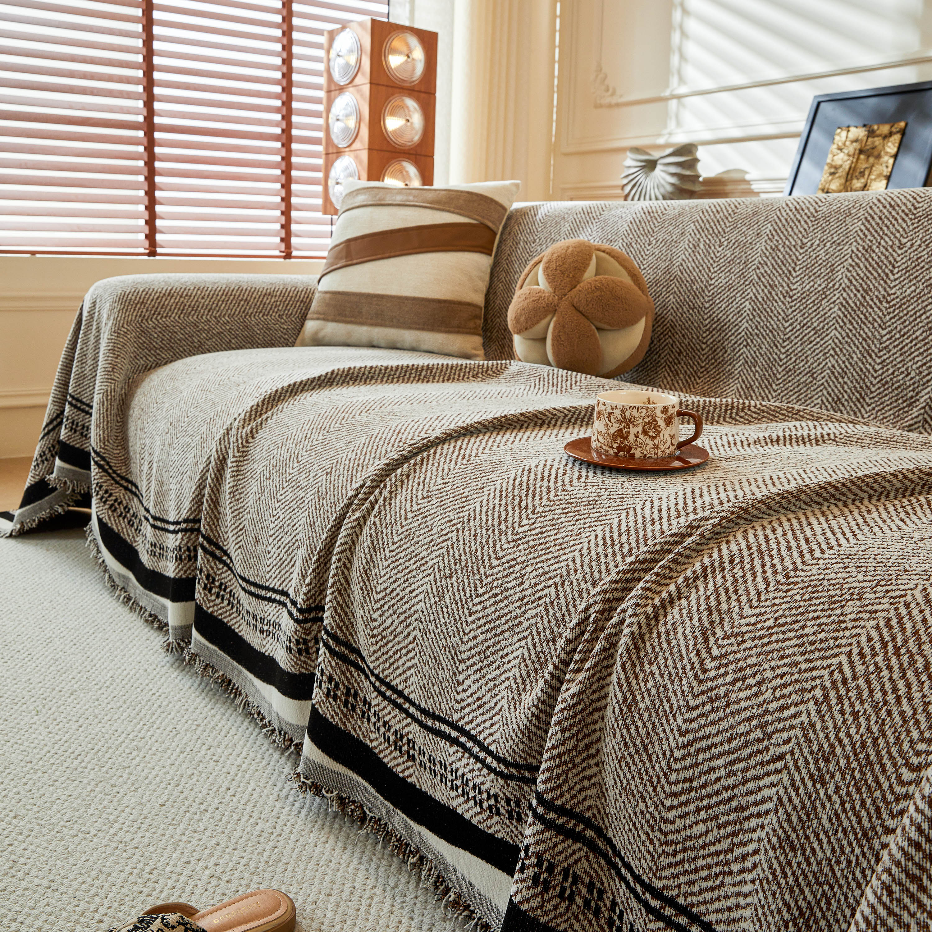 Reversible Herringbone Sofa Cover, 2-in-1 Classic British Throw Blanket for Couch