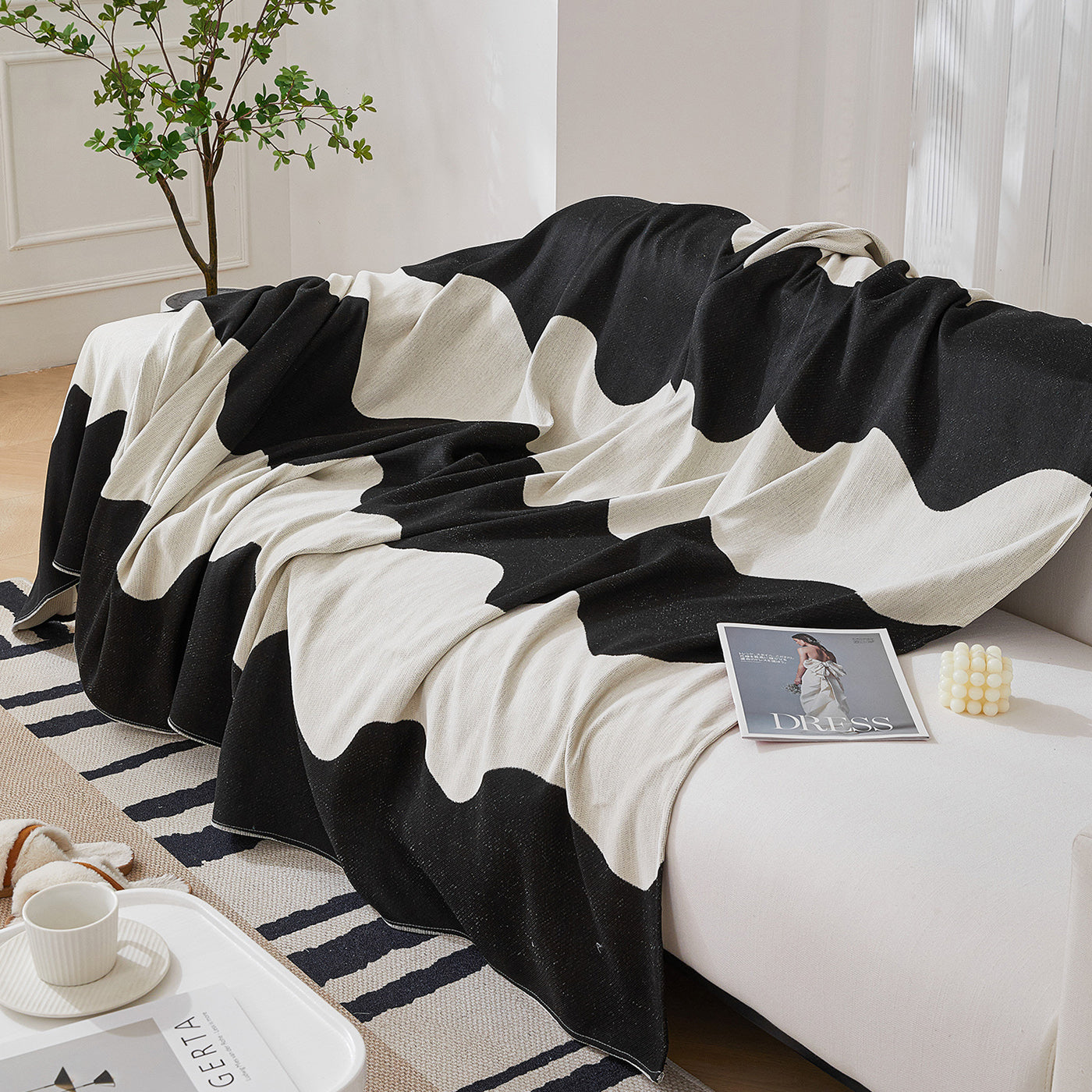 Chenille Minimalist Wavy Sofa Throw Cover, Cozy Blankets for Couch, Machine Washable Couch Protector