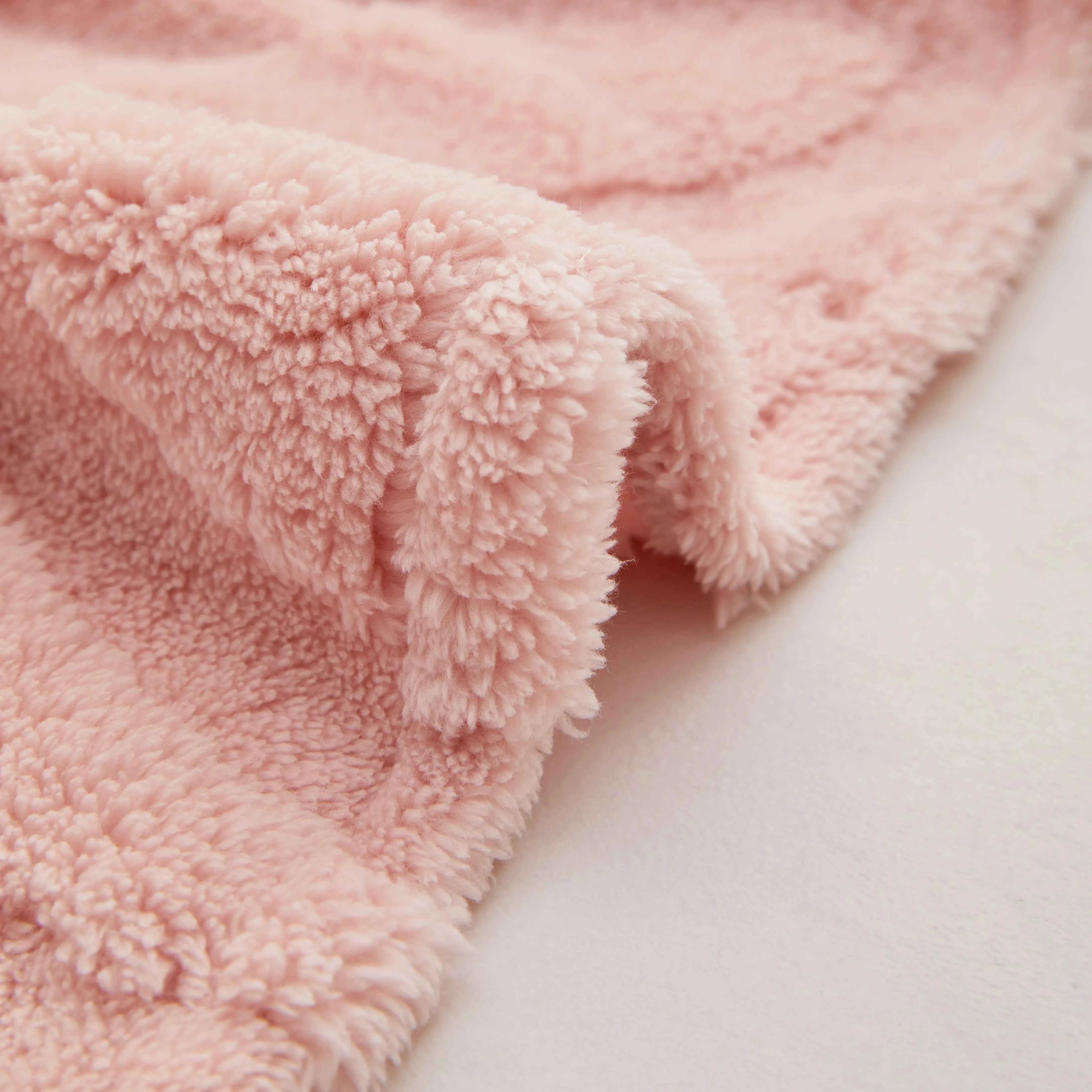 Thick Plush Jacquard Velvet Throw Blanket on Sofa, Sofa Slipcovers and Sectional Sofa Covers
