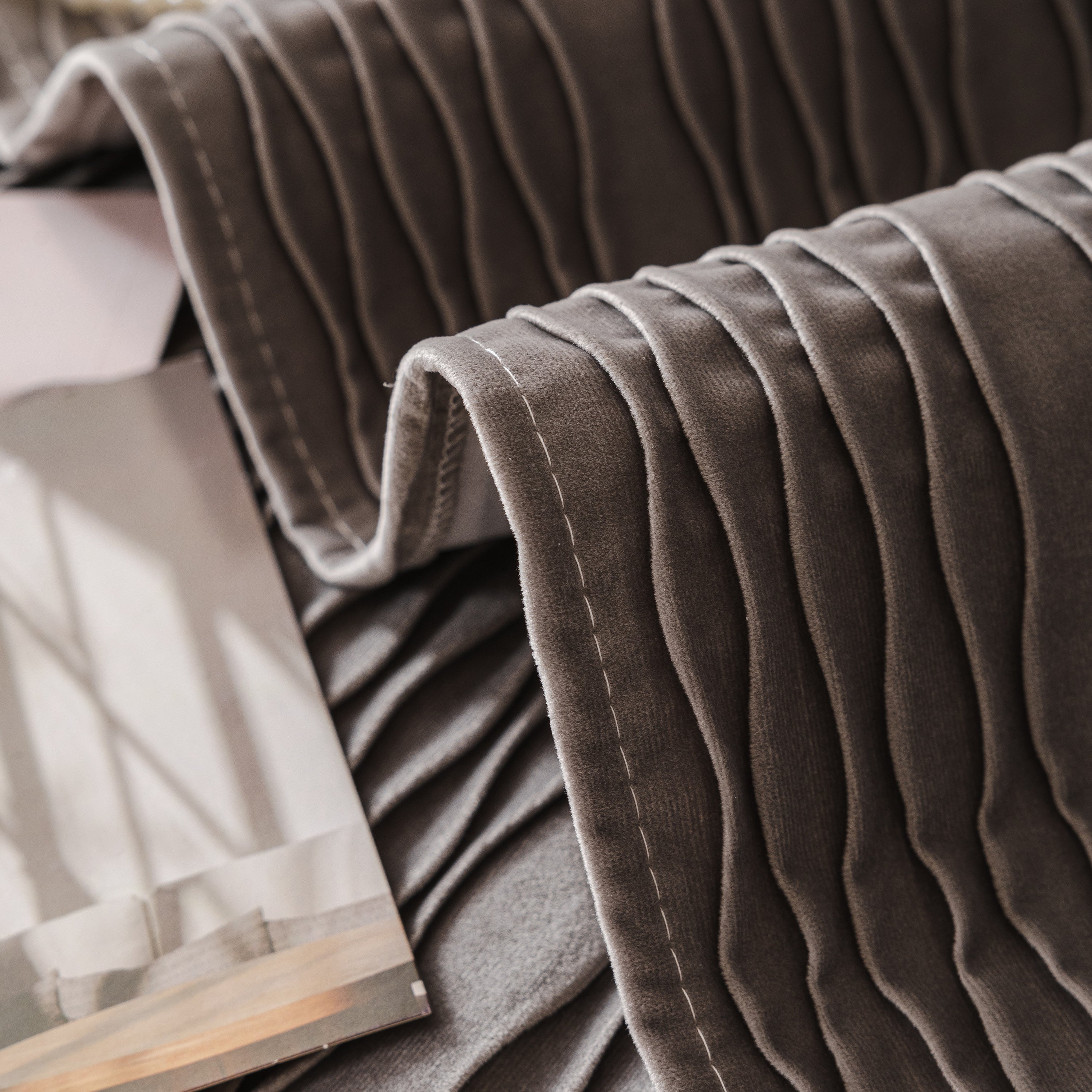 Soft Warm Flannel Couch Cover Throw Blanket with French Flounce, Beautiful Furniture Throws for Sofas