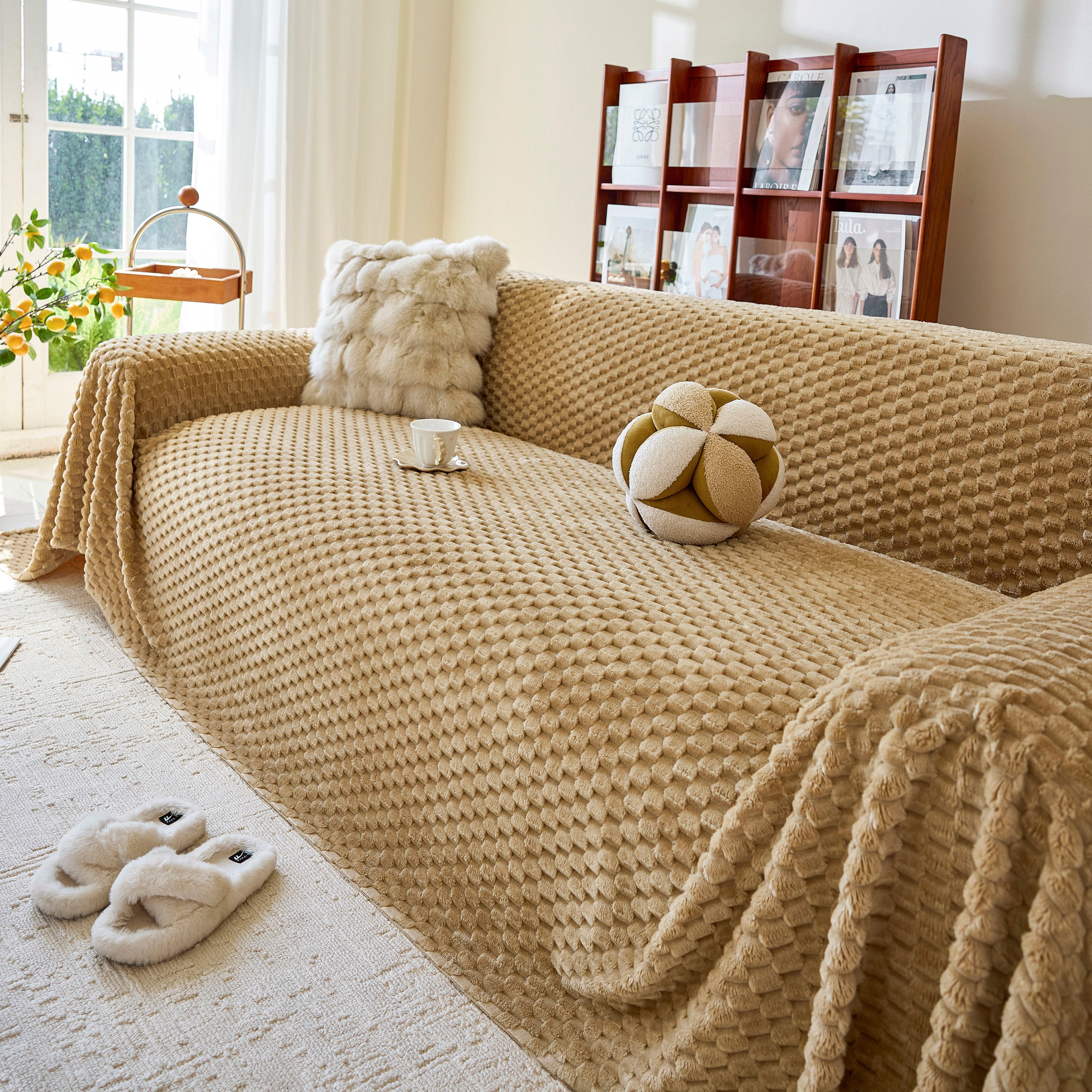 Thick Plush Non-Slip Sofa Throw Cover, Warm Soft Faux Fur Couch Protector for Winter