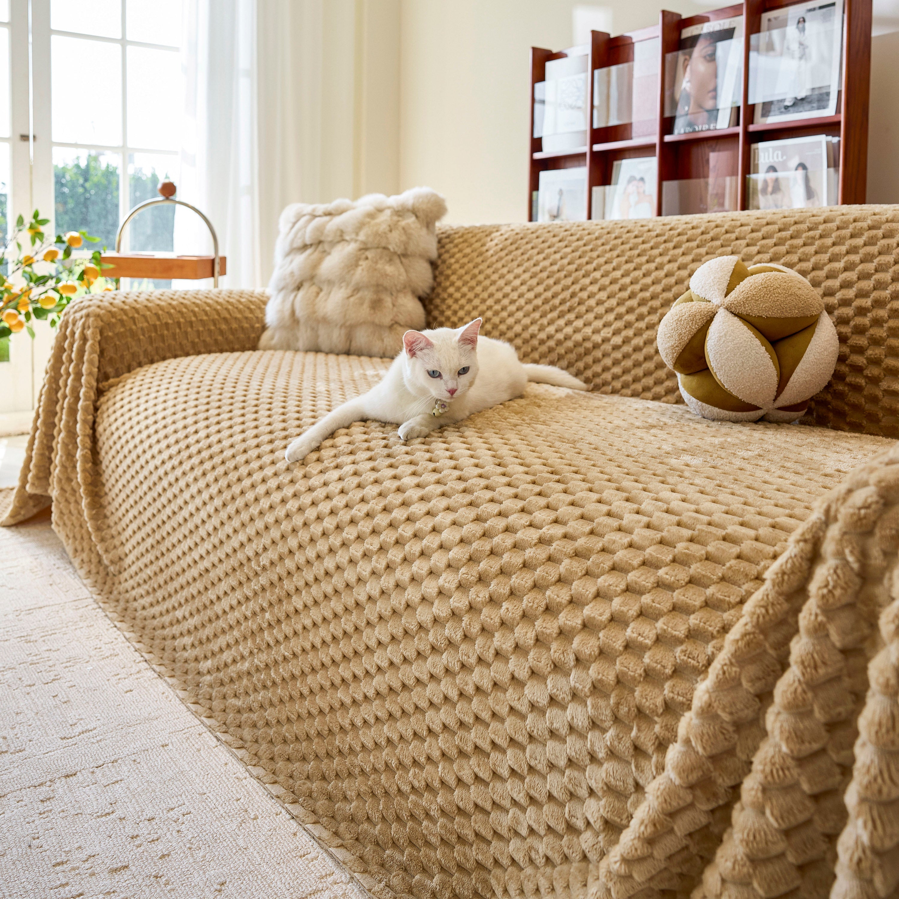 Thick Plush Non-Slip Sofa Throw Cover, Warm Soft Faux Fur Couch Protector for Winter