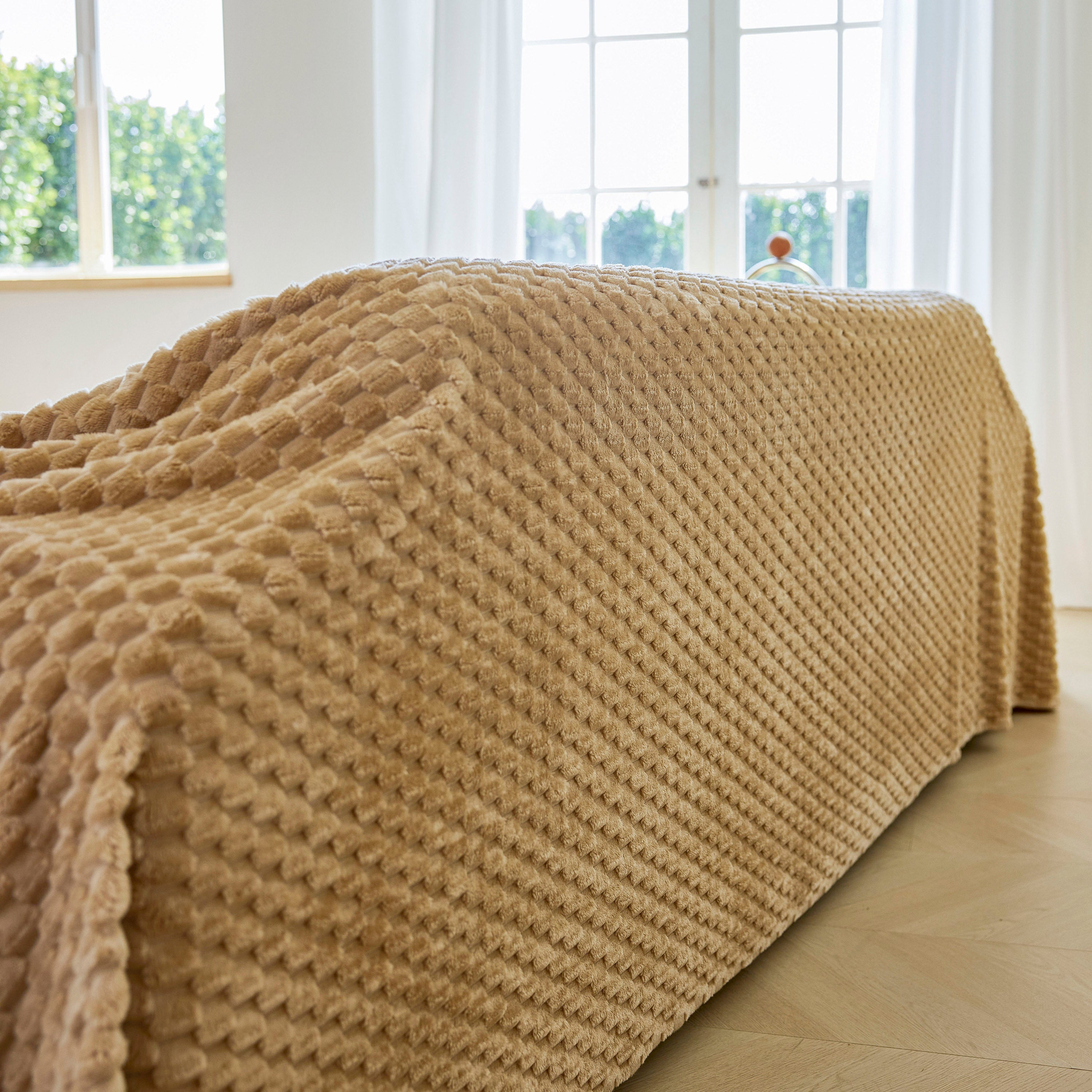 Thick Plush Non-Slip Sofa Throw Cover, Warm Soft Faux Fur Couch Protector for Winter