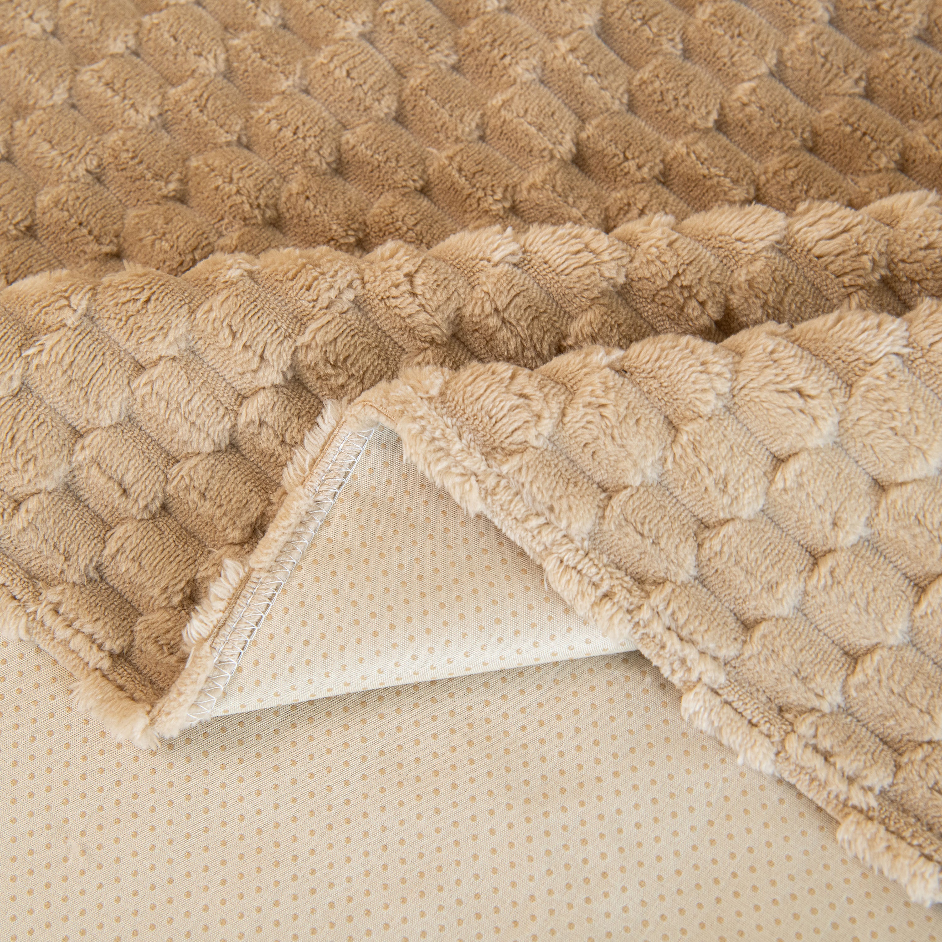 Thick Plush Non-Slip Sofa Throw Cover, Warm Soft Faux Fur Couch Protector for Winter