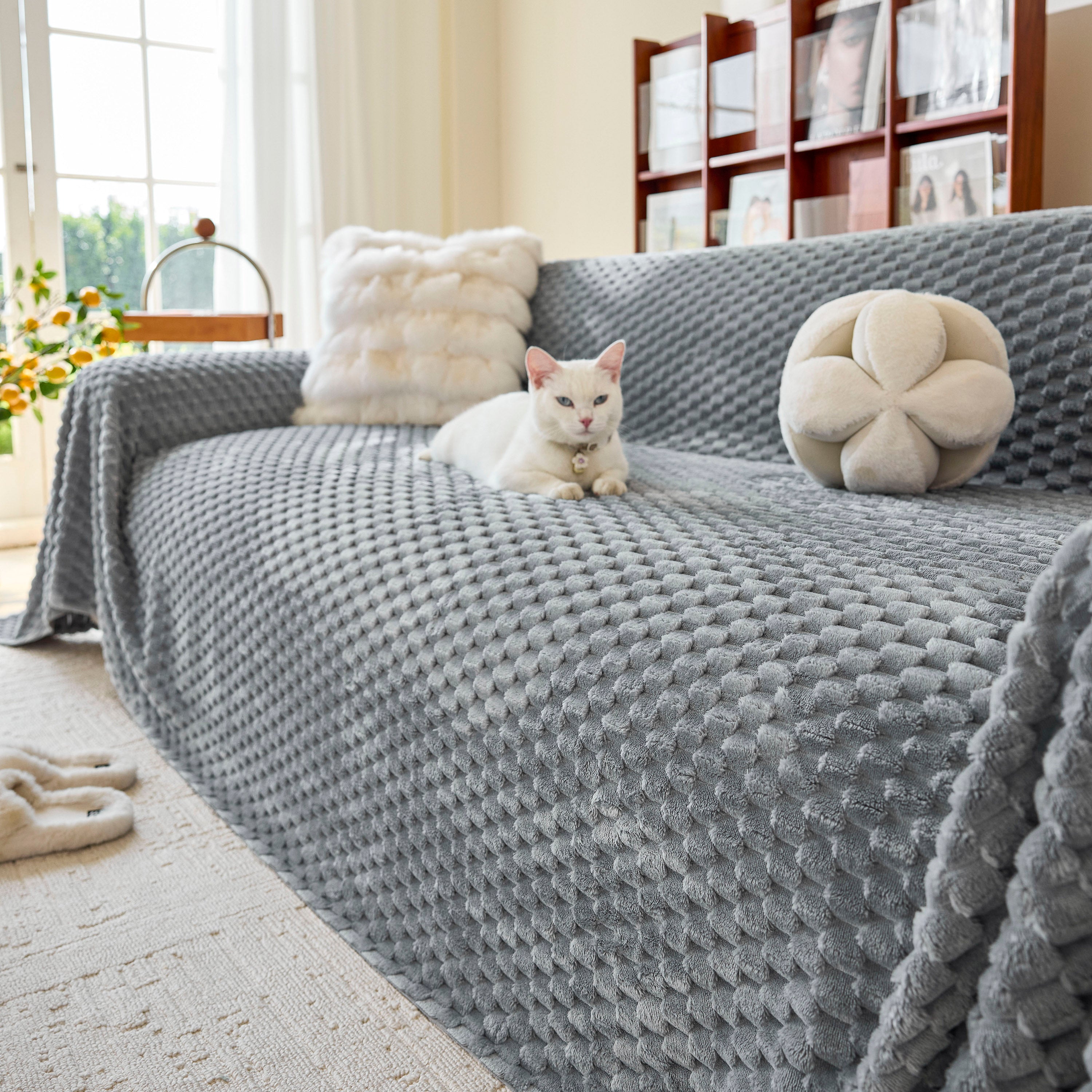 Thick Plush Non-Slip Sofa Throw Cover, Warm Soft Faux Fur Couch Protector for Winter