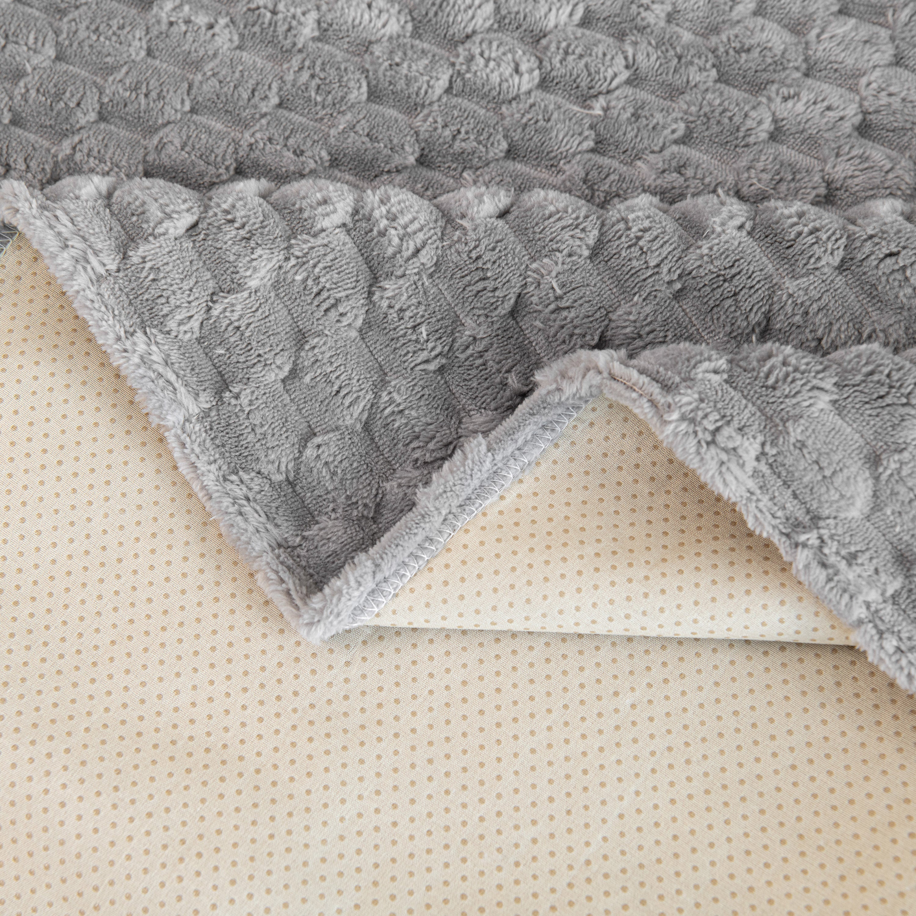 Thick Plush Non-Slip Sofa Throw Cover, Warm Soft Faux Fur Couch Protector for Winter