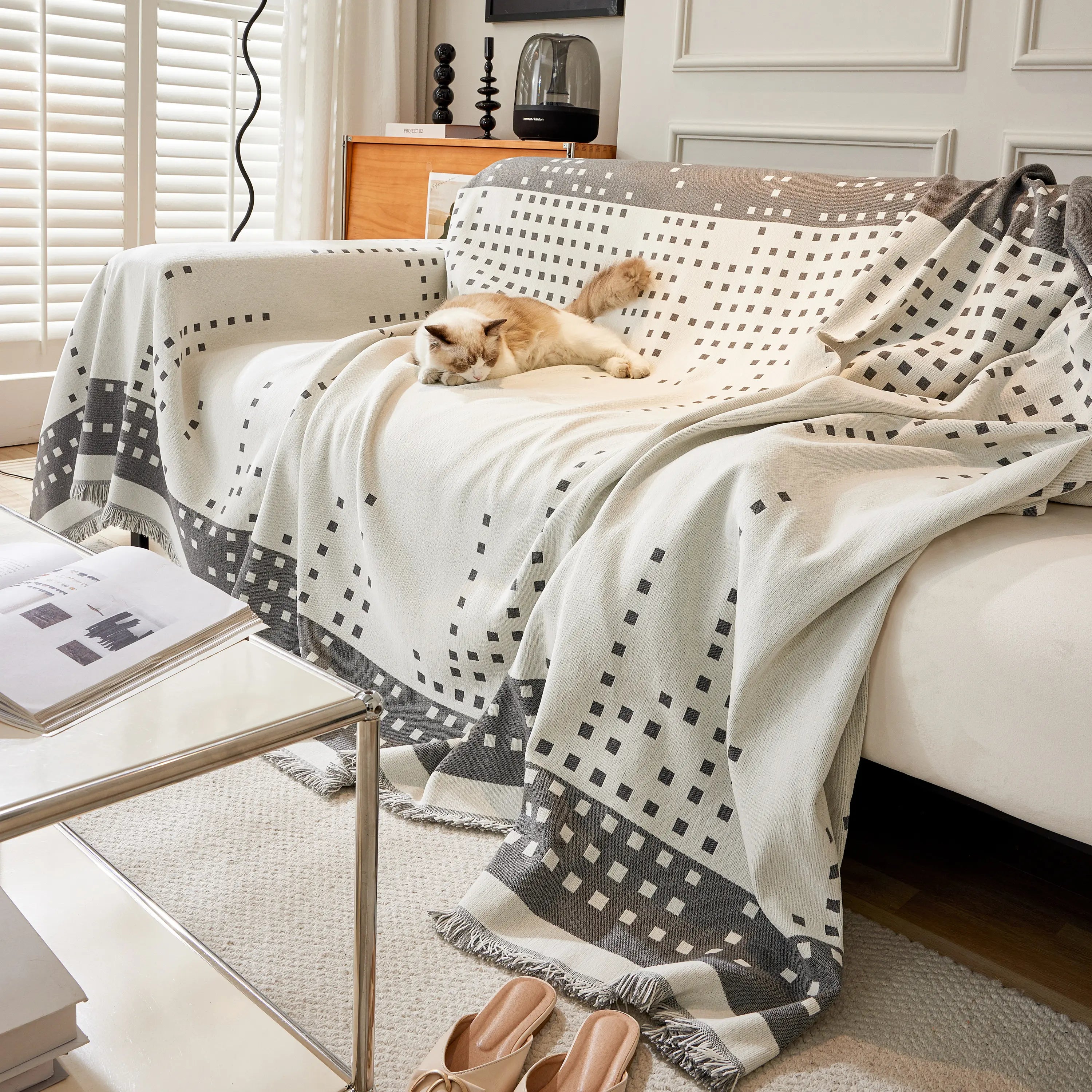 Reversible Chenille Sofa Covers for Pets, Large Throw Blanket for Couch, Blanket on The Sofa