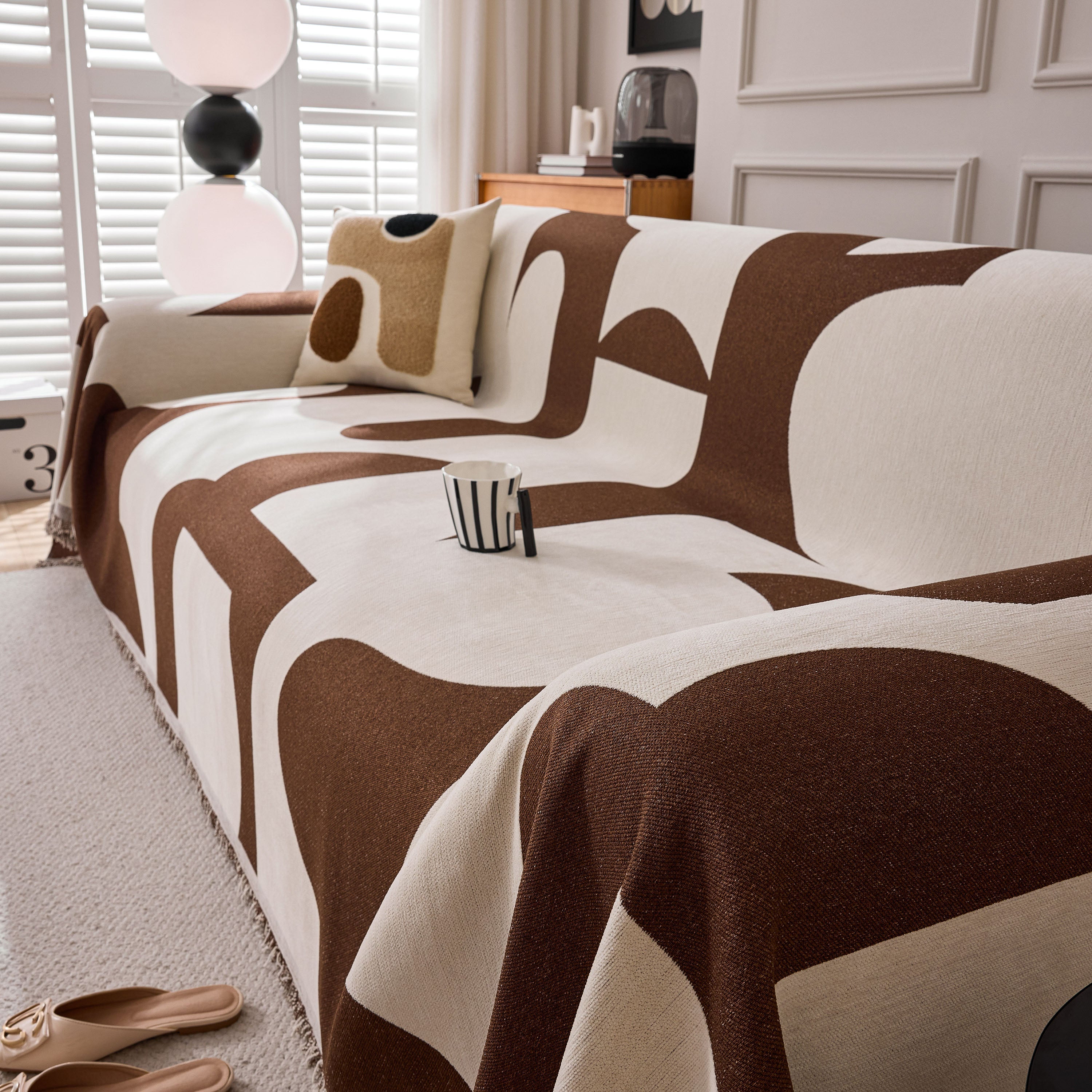 Modern Abstract Chenille Sofa Cover, Large Soft Throw Blanket with Tassels for Couch
