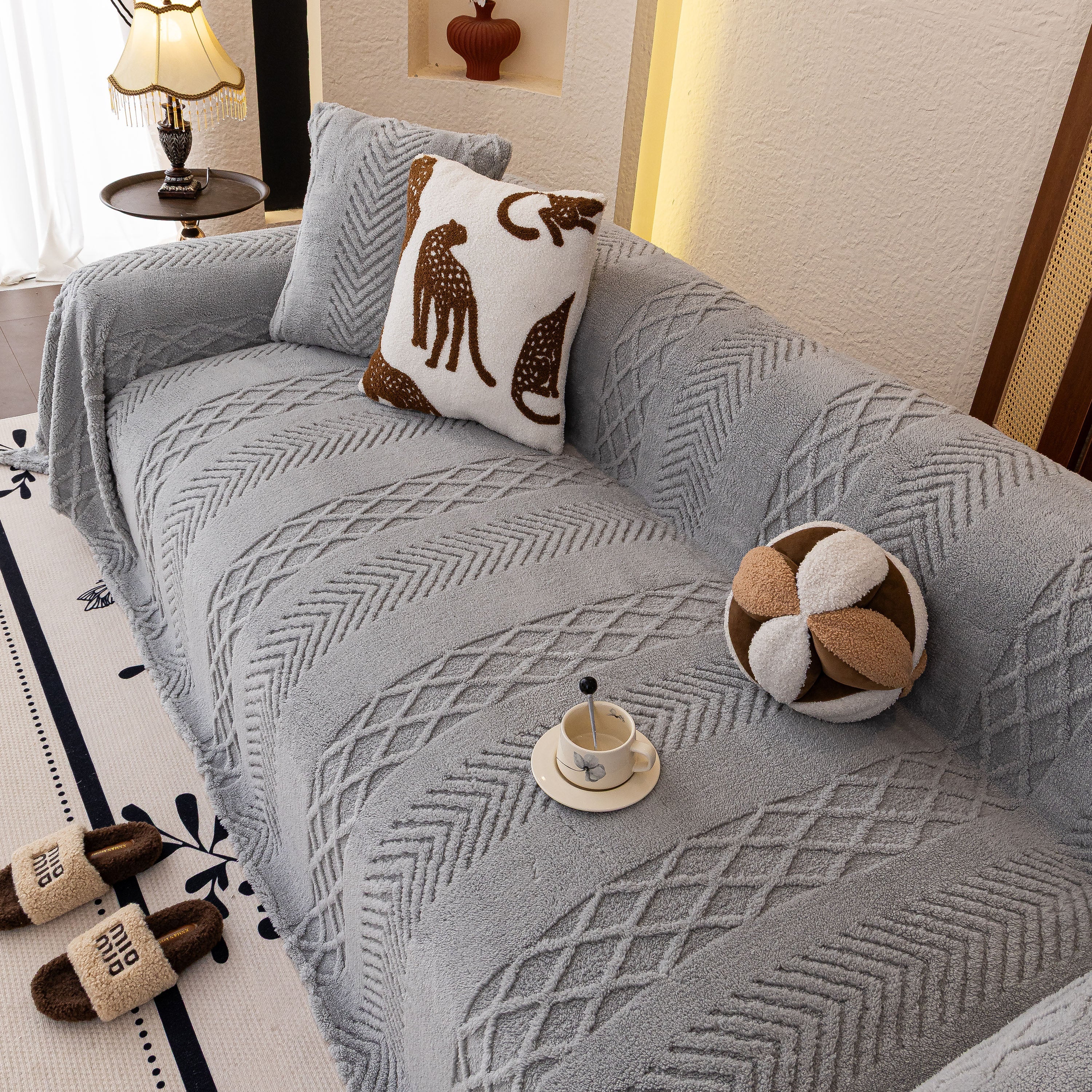 Plush Sherpa Fleece Sofa Cover with 3D Cable Knit Texture, Soft Cozy Throw Blanket