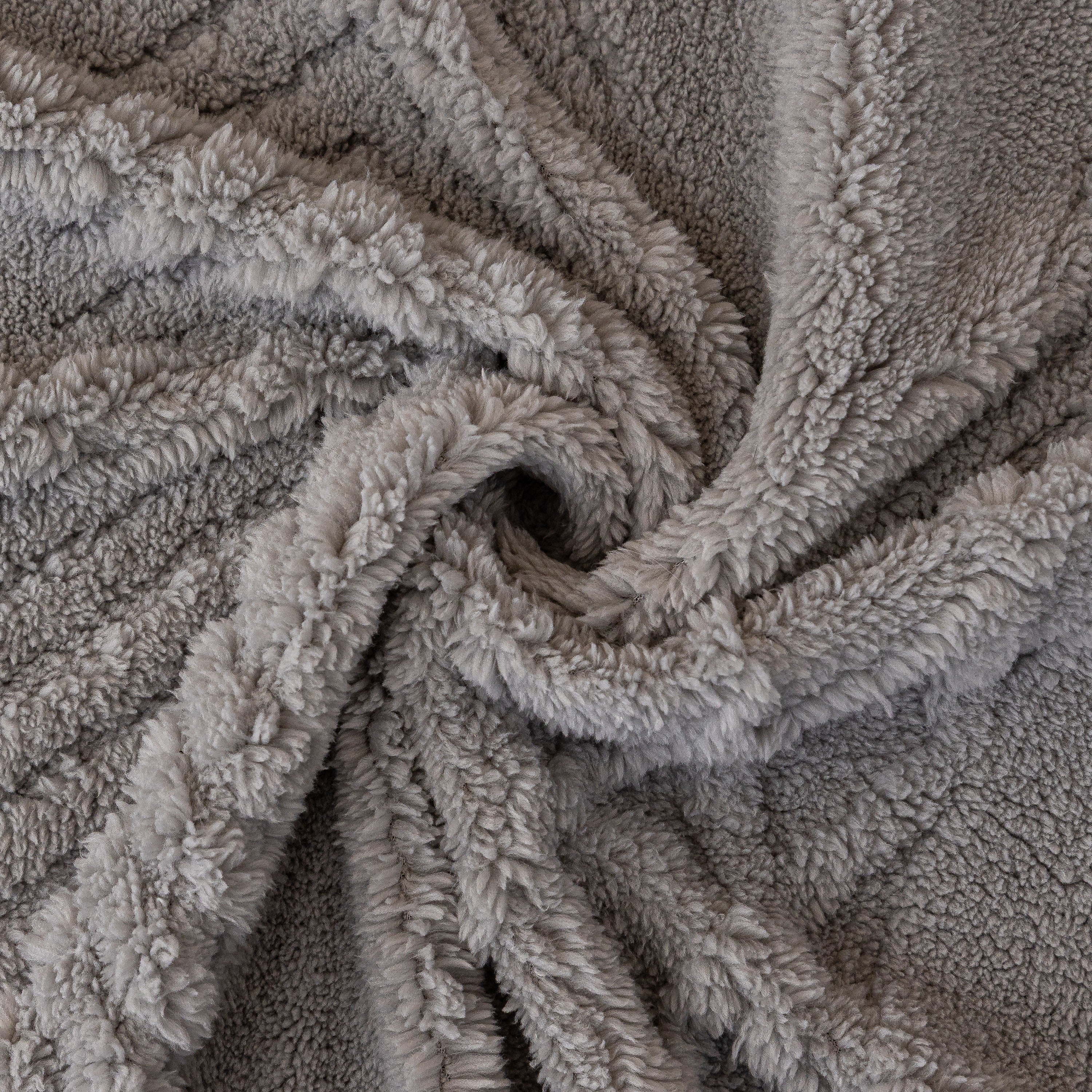 Plush Sherpa Fleece Sofa Cover with 3D Cable Knit Texture, Soft Cozy Throw Blanket