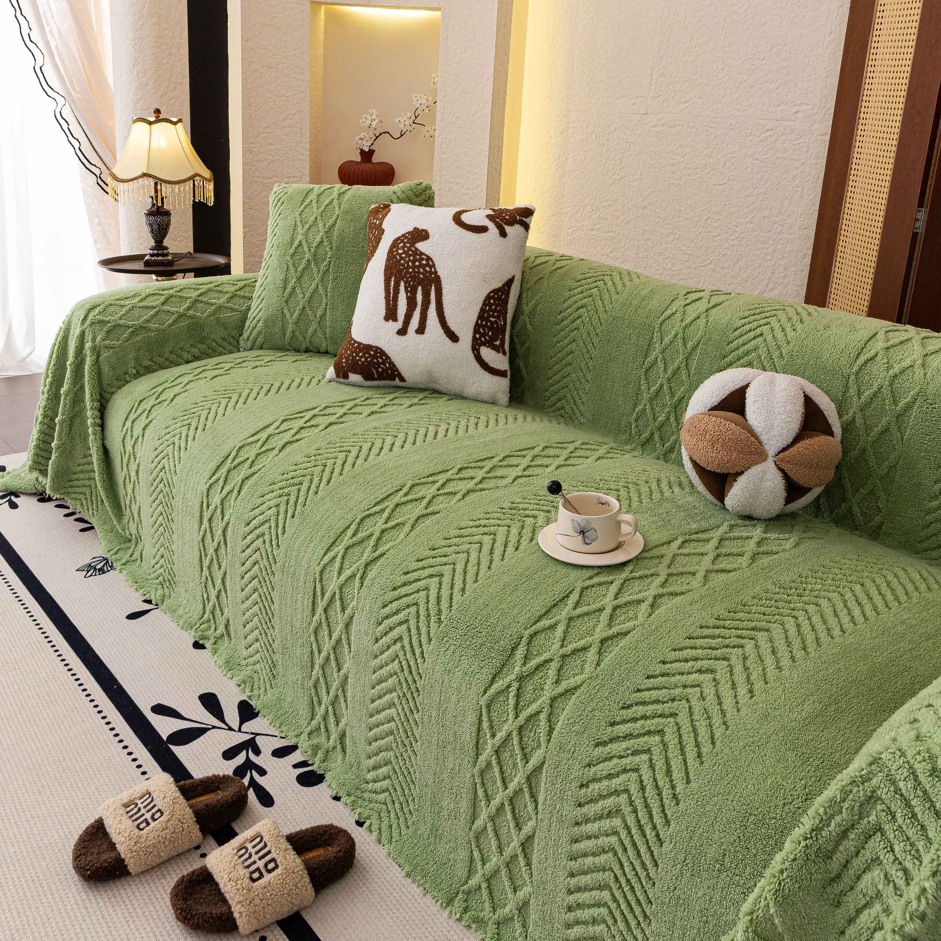 Plush Sherpa Fleece Sofa Cover with 3D Cable Knit Texture, Soft Cozy Throw Blanket