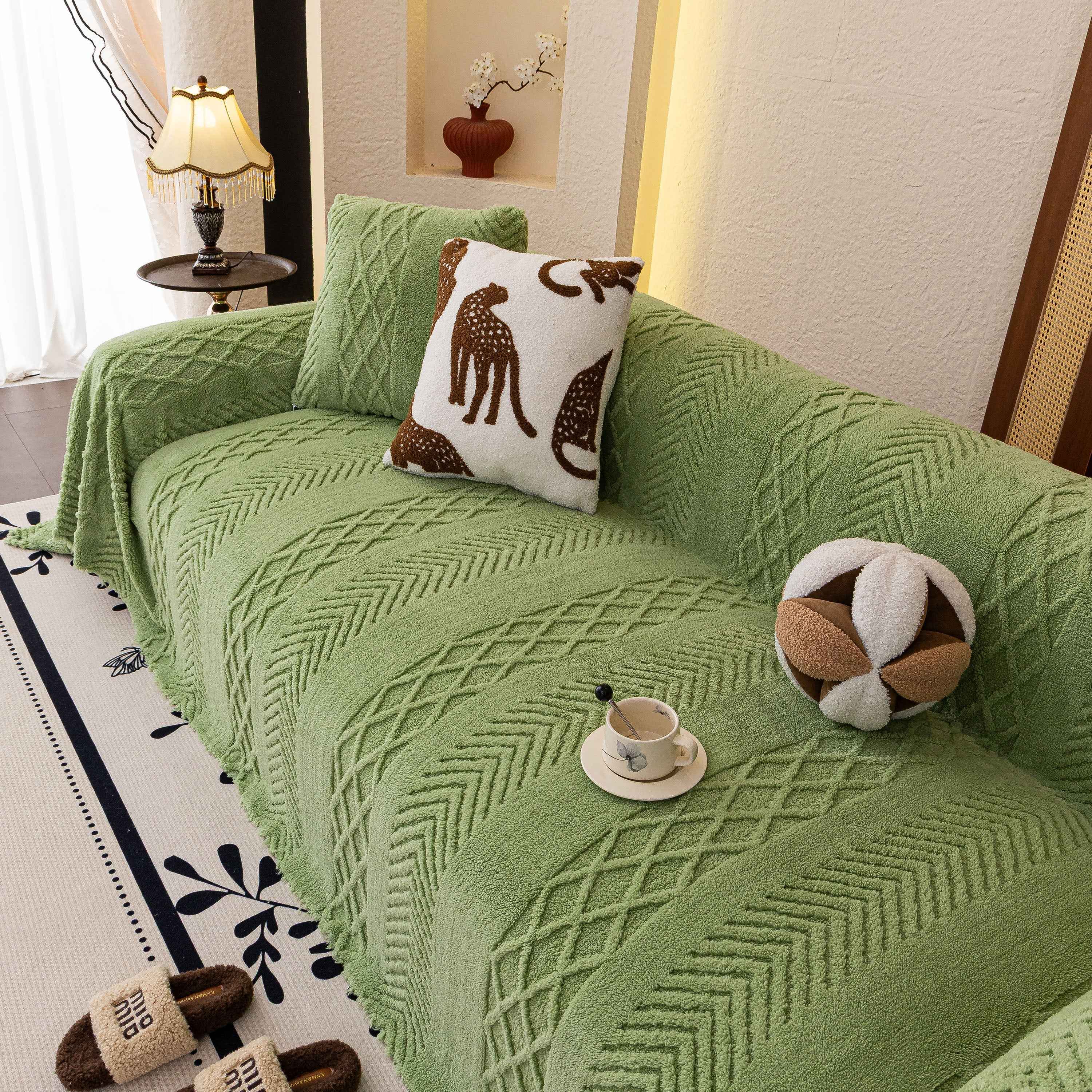 Plush Sherpa Fleece Sofa Cover with 3D Cable Knit Texture, Soft Cozy Throw Blanket
