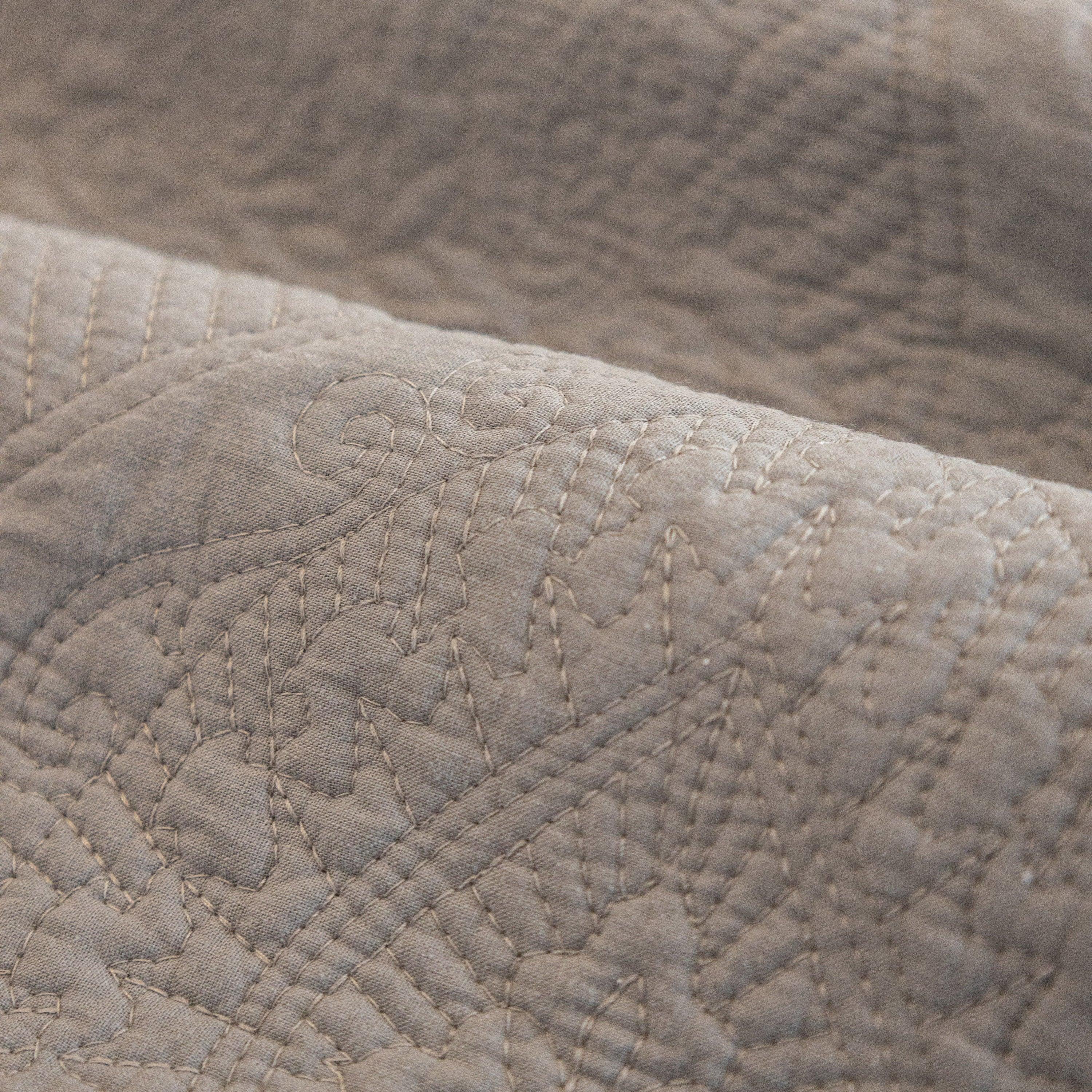Baroque Sofa Cover – Quilted Cotton, Non-Slip, Washable with Ornate Embroidery - TaroTextile