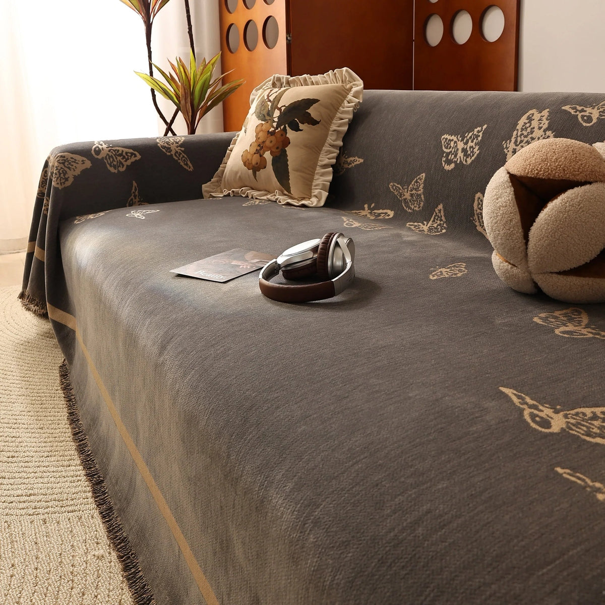 Butterfly Jacquard Soft Couch Blankets Cover for Couch Reversible Modern Sofa Slipcover Throw Covers - TaroTextile