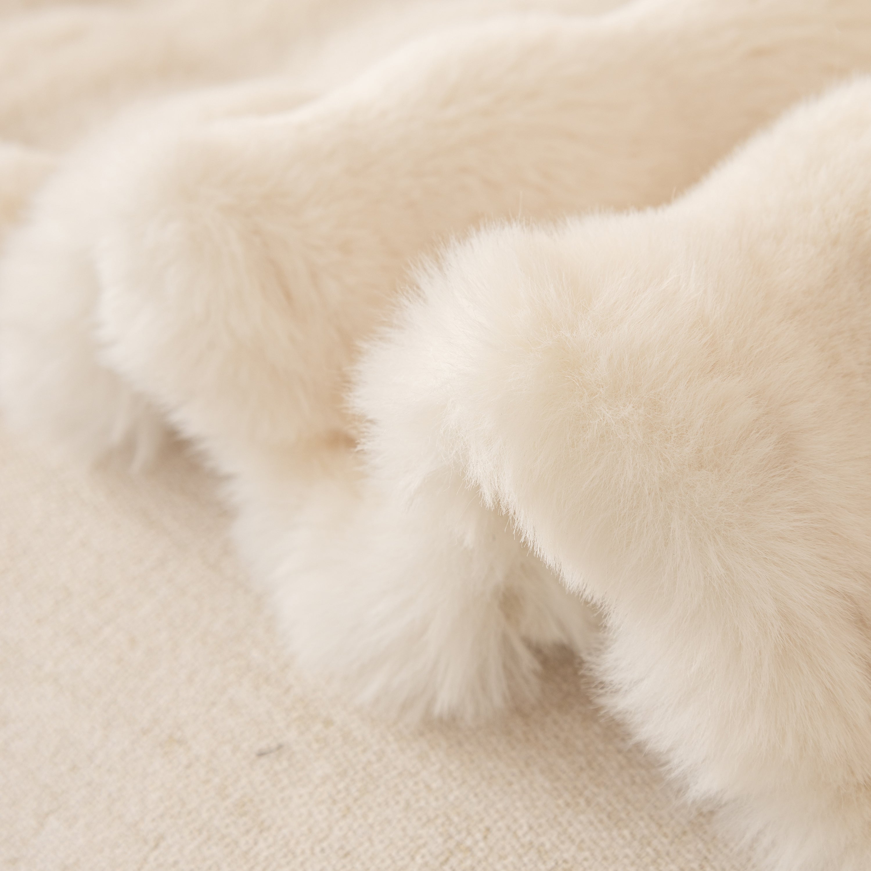 Super Soft Fluffy Faux Rabbit Fur Sofa Throw Blanket, Couch Cover Blanket for Couches Living Room Furniture Throw