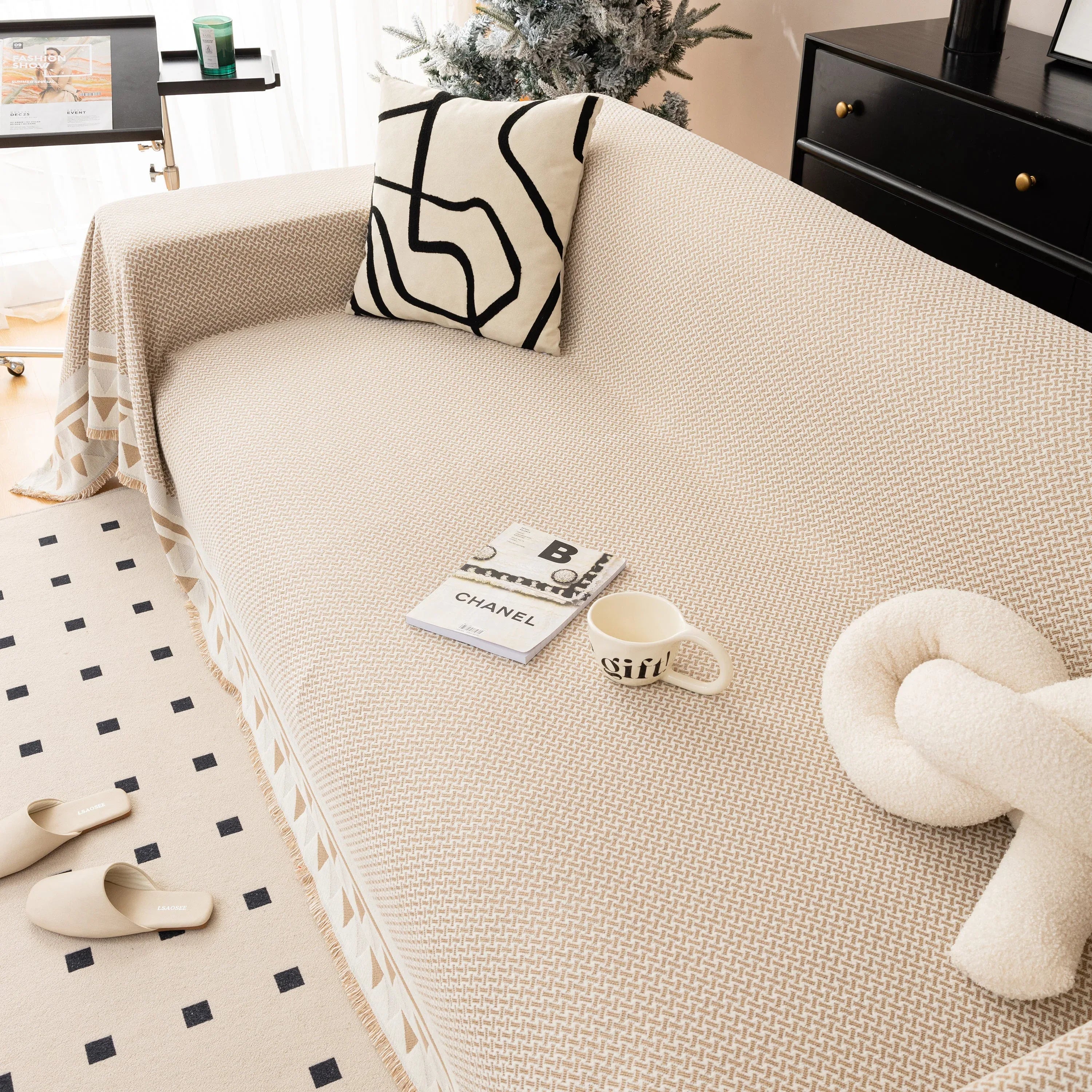 Chenille Jacquard Sofa Throw Blanket Cover Soft Polyester Weave Couch Throw Cover for Pets Dog Kids - TaroTextile