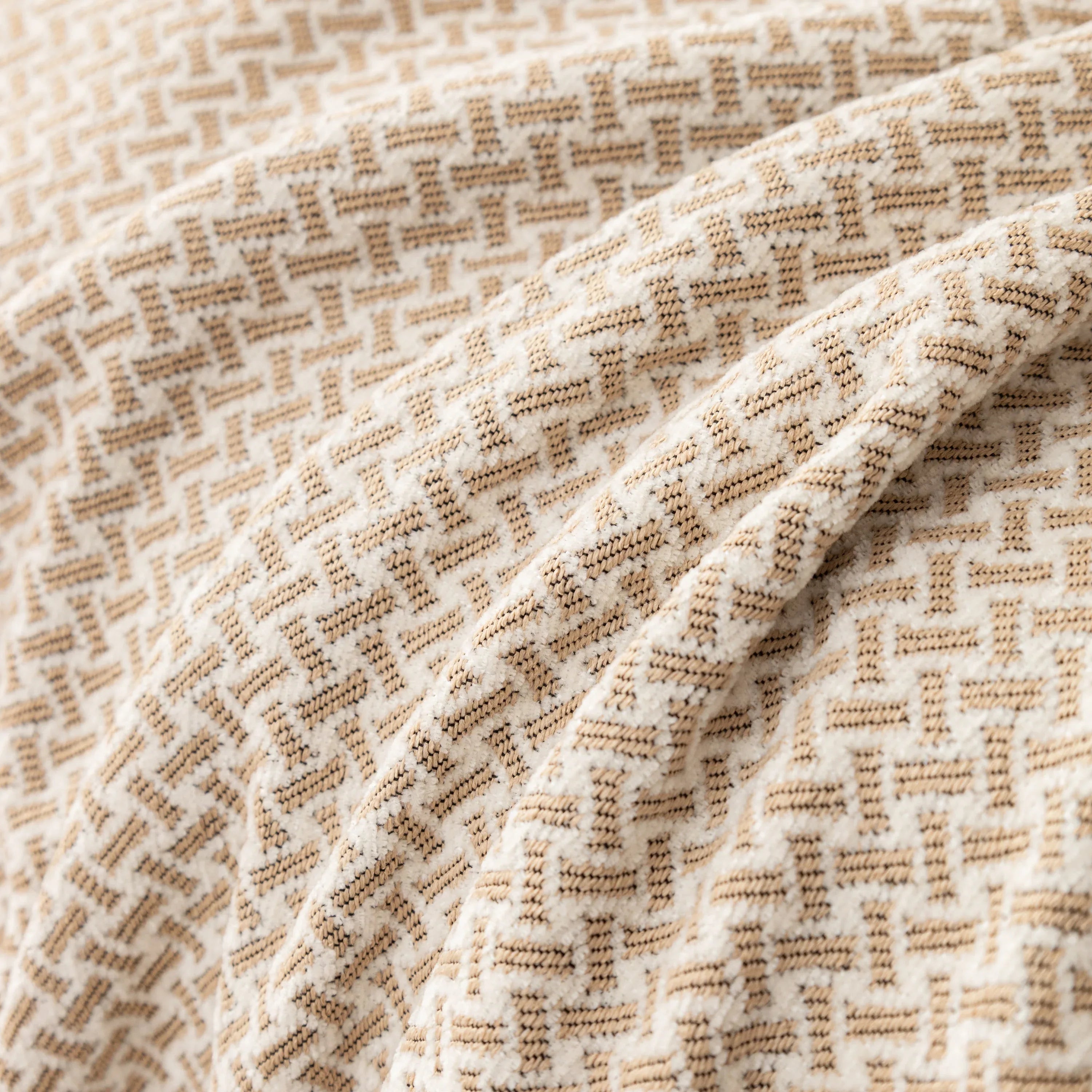 Chenille Jacquard Sofa Throw Blanket Cover Soft Polyester Weave Couch Throw Cover for Pets Dog Kids - TaroTextile