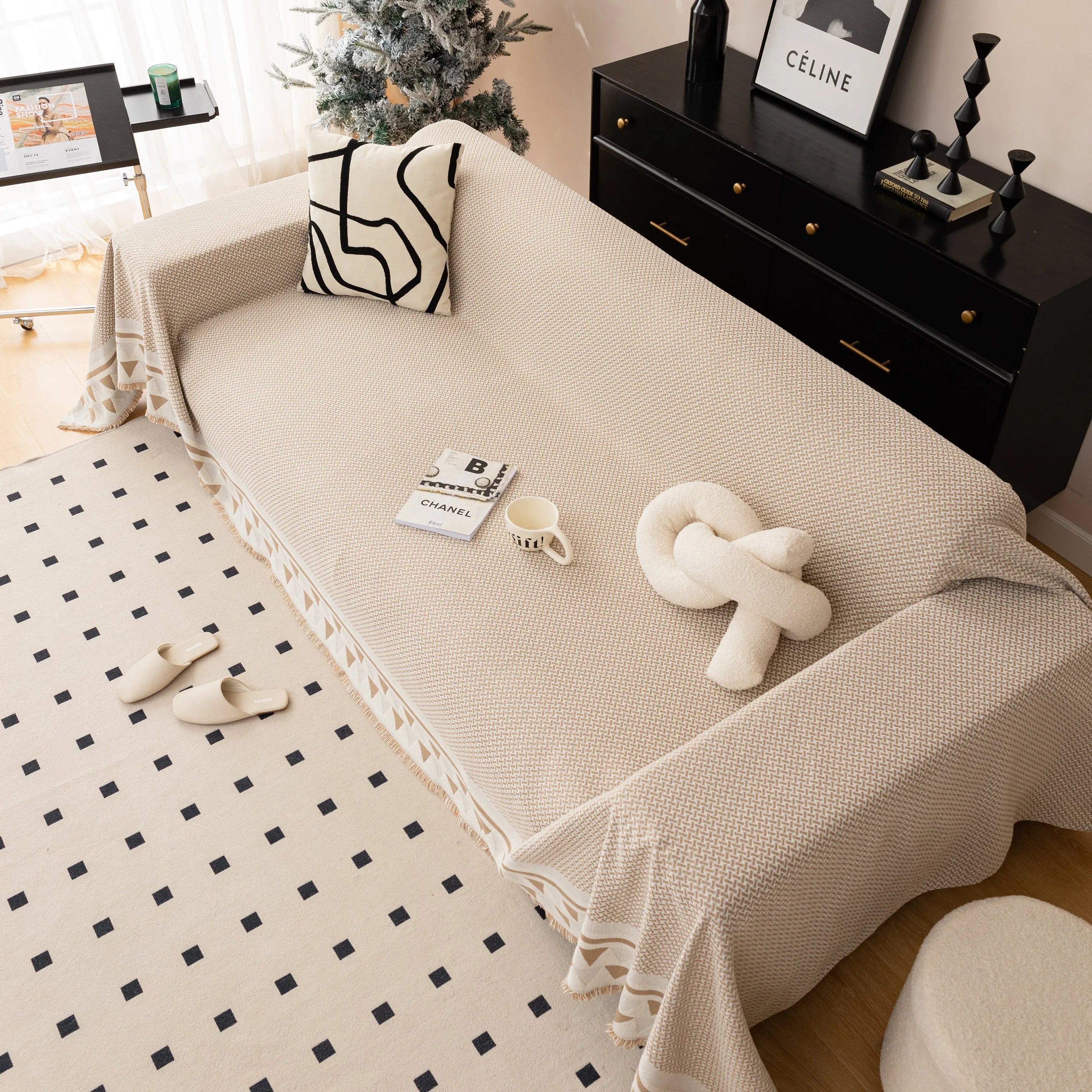 Chenille Jacquard Sofa Throw Blanket Cover Soft Polyester Weave Couch Throw Cover for Pets Dog Kids - TaroTextile