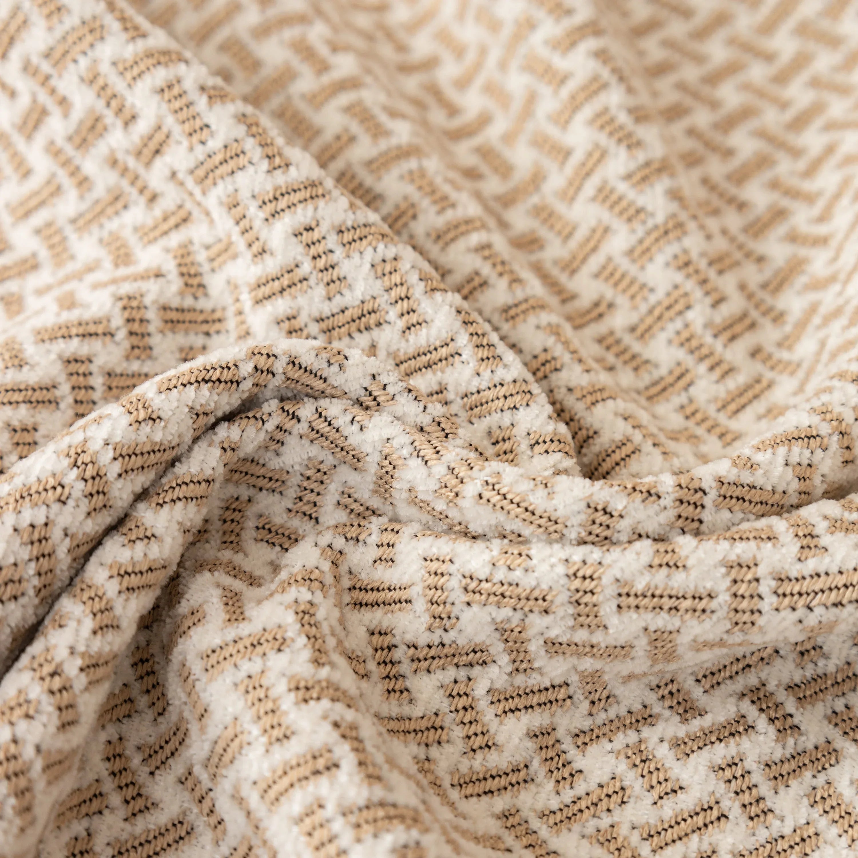 Chenille Jacquard Sofa Throw Blanket Cover Soft Polyester Weave Couch Throw Cover for Pets Dog Kids - TaroTextile