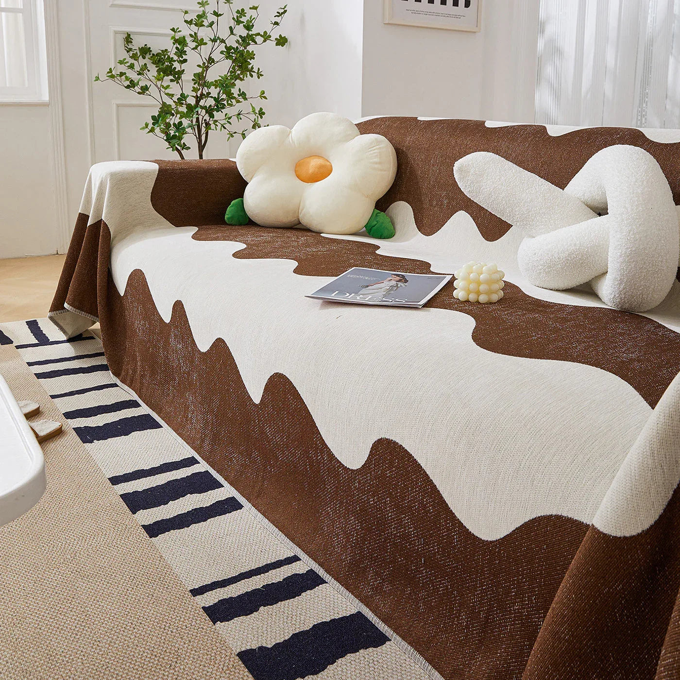 Chenille Minimalist Wavy Sofa Throw Cover, Cozy Blankets for Couch, Machine Washable Couch Protector - TaroTextile