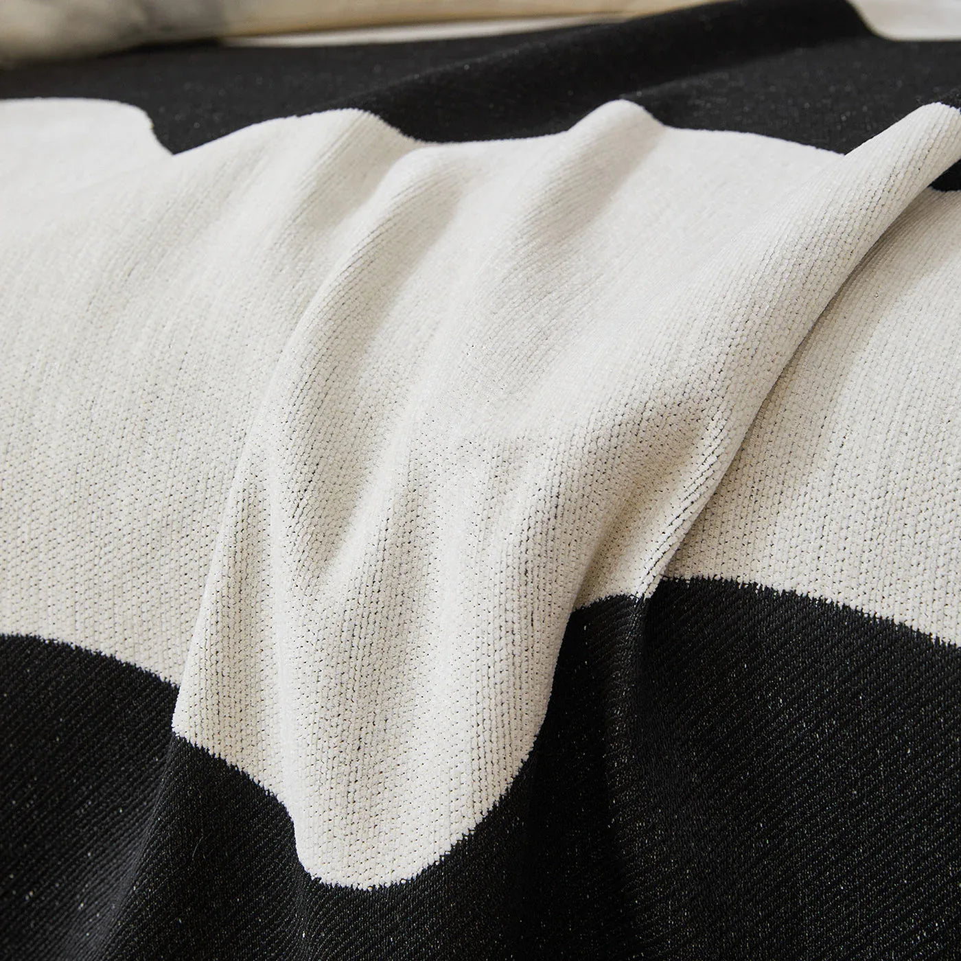 Chenille Minimalist Wavy Sofa Throw Cover, Cozy Blankets for Couch, Machine Washable Couch Protector - TaroTextile