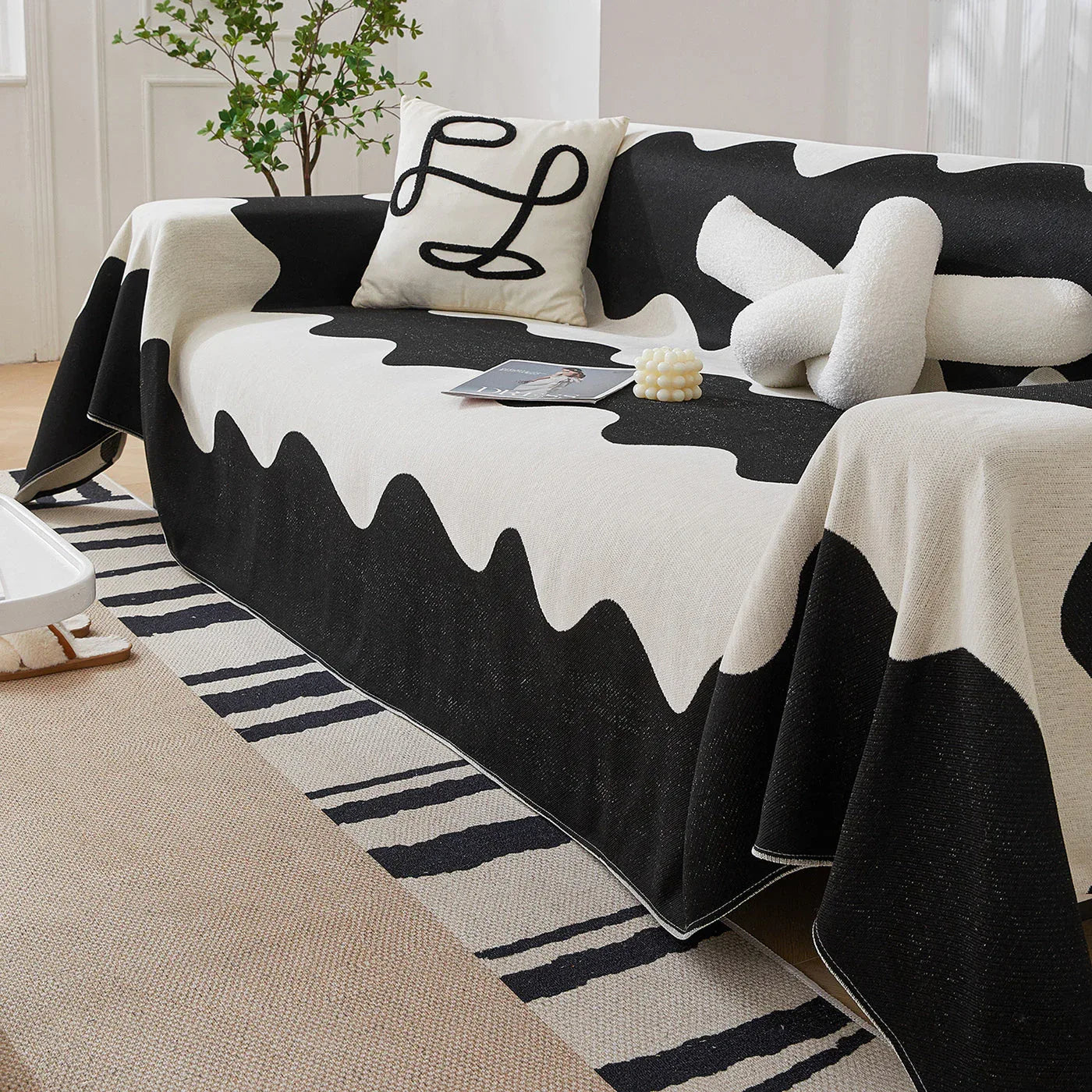 Chenille Minimalist Wavy Sofa Throw Cover, Cozy Blankets for Couch, Machine Washable Couch Protector - TaroTextile