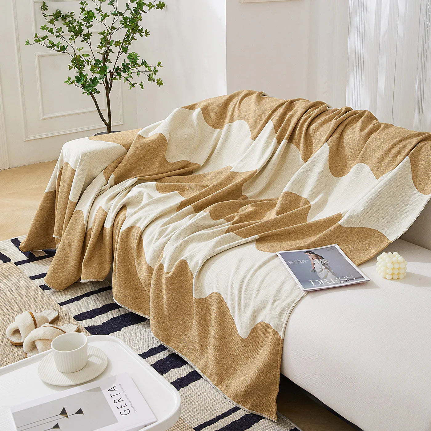 Chenille Minimalist Wavy Sofa Throw Cover, Cozy Blankets for Couch, Machine Washable Couch Protector - TaroTextile