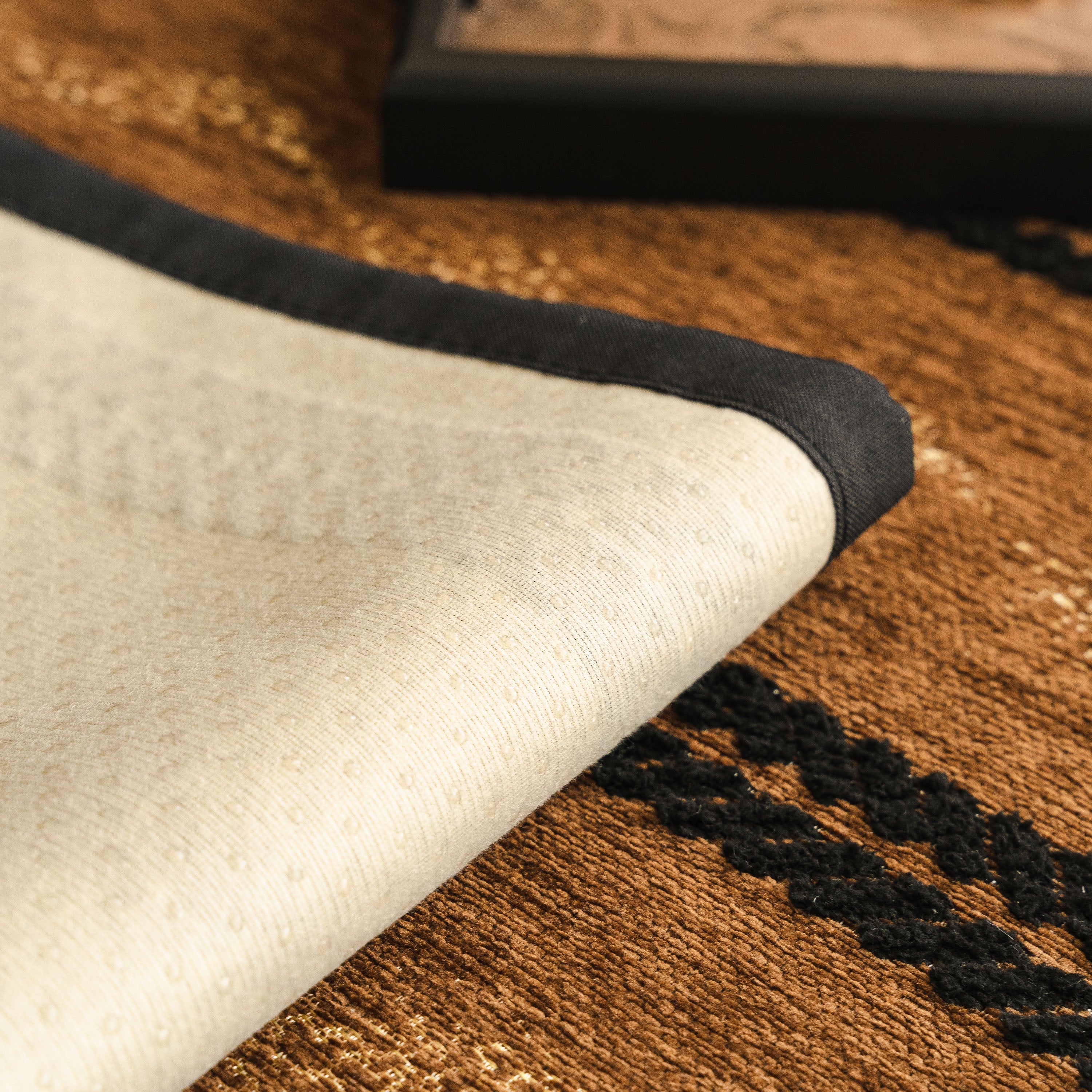 Non-Slip Sofa Cover with Thick Chenille Texture Woven Stripe Couch Protector Throw