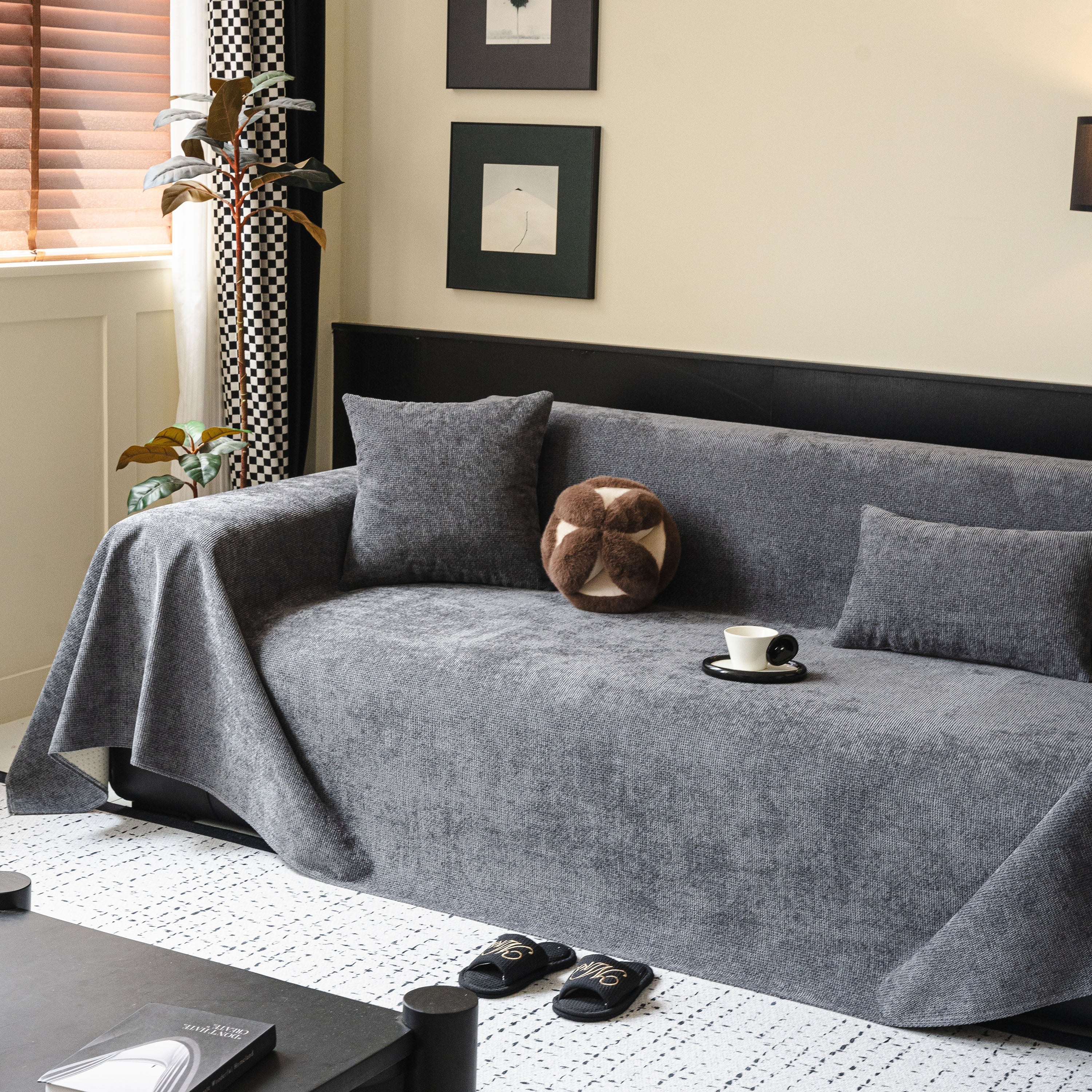 Waterproof Couch Throw Cover for Dogs, Non Slip Scratch Resistant Pet Couch Cover