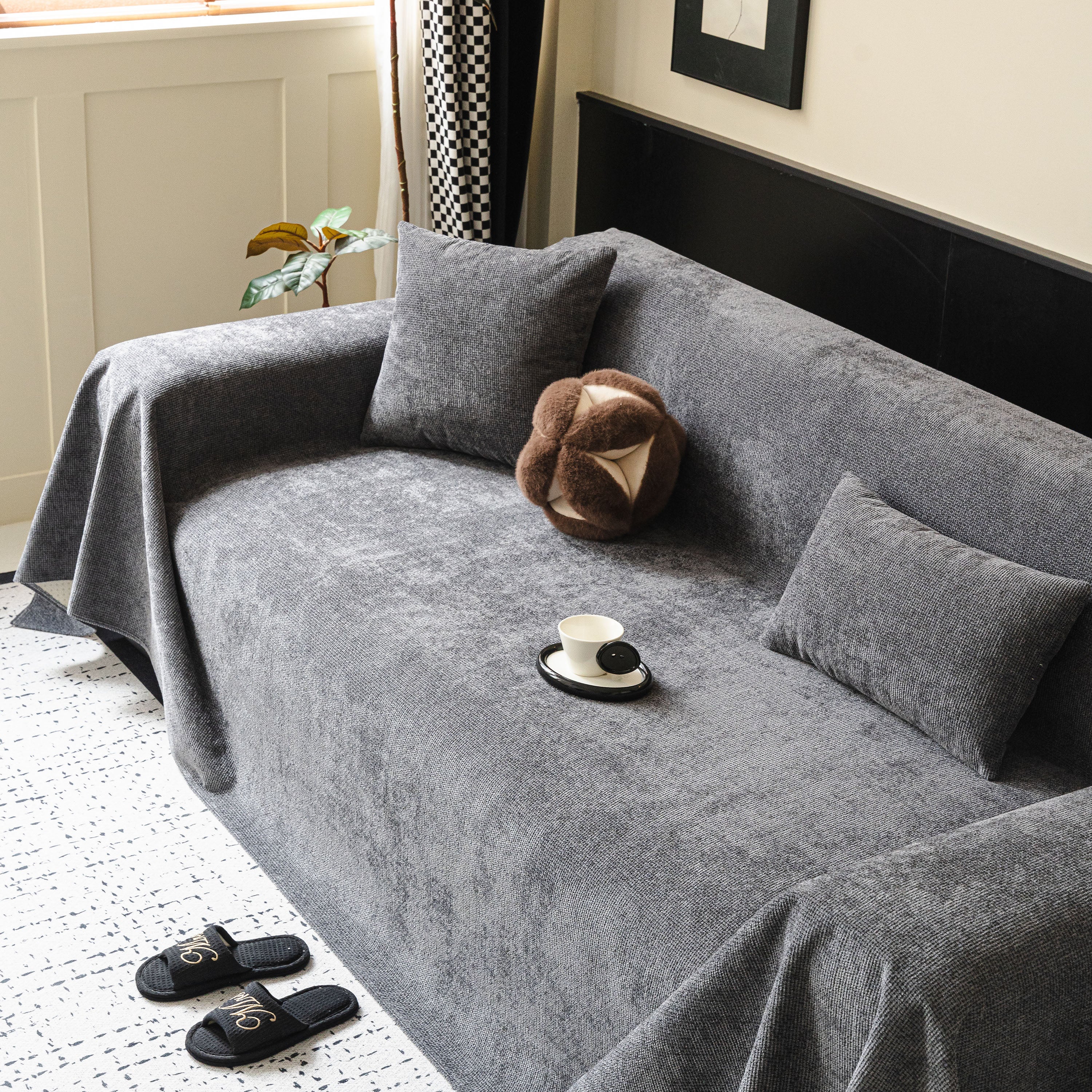 Waterproof Couch Throw Cover for Dogs, Non Slip Scratch Resistant Pet Couch Cover