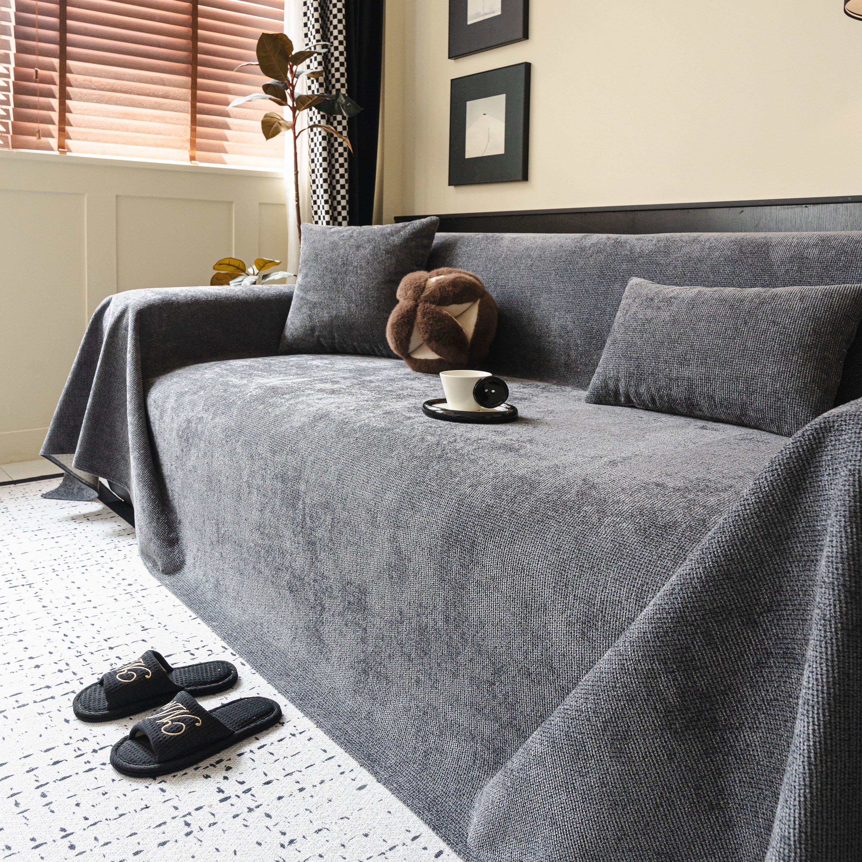 Waterproof Couch Throw Cover for Dogs, Non Slip Scratch Resistant Pet Couch Cover