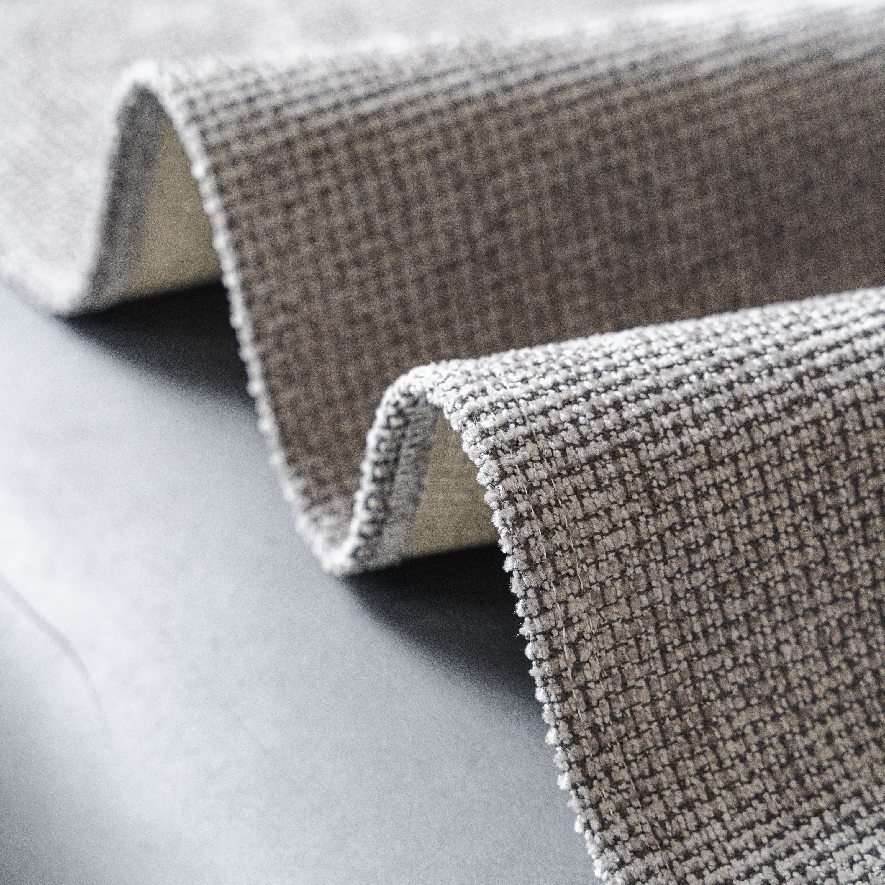 Waterproof Couch Throw Cover for Dogs, Non Slip Scratch Resistant Pet Couch Cover