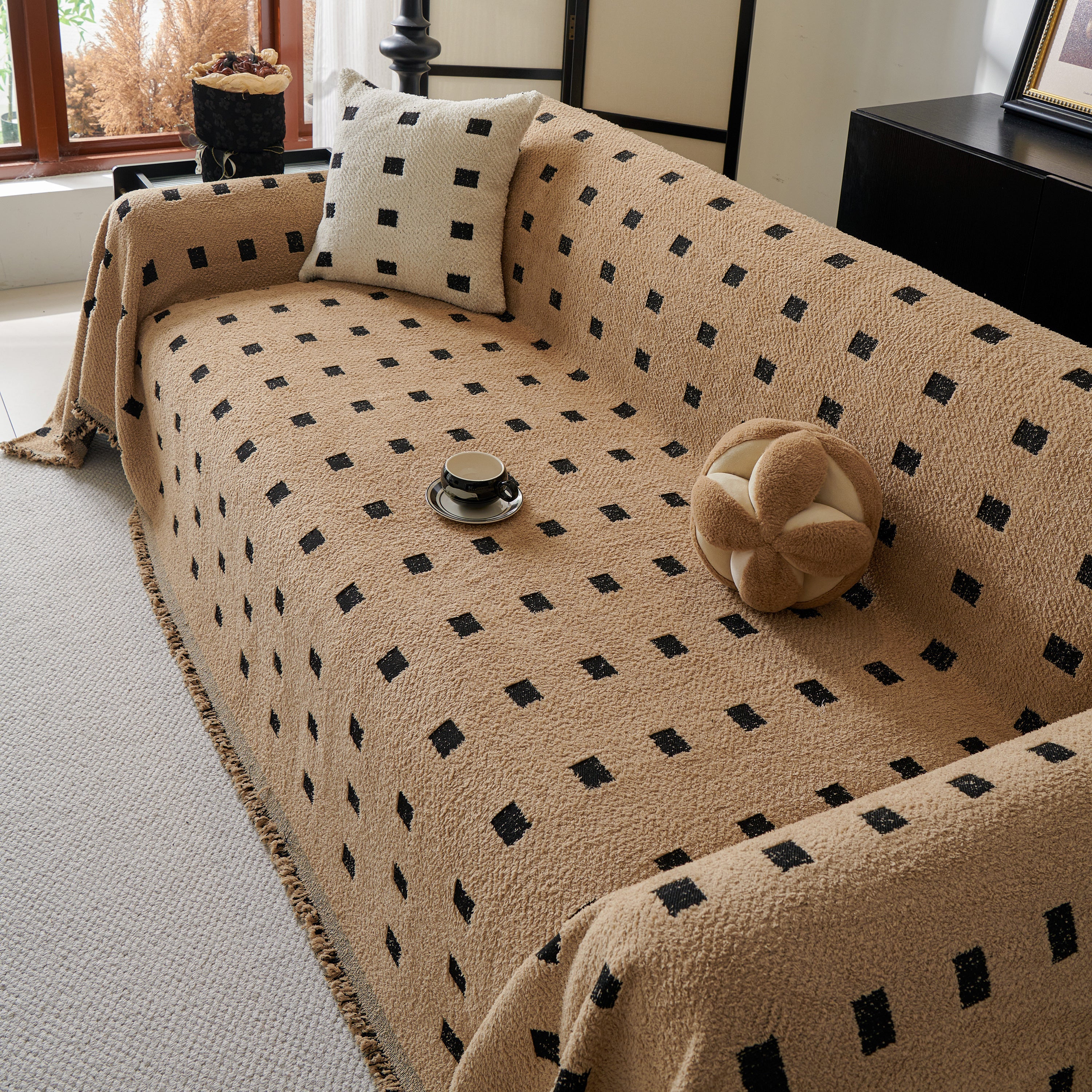 Sofa Throw Blanket with Woven Geometric Pattern & Tassels, Soft & Thick Couch Cover