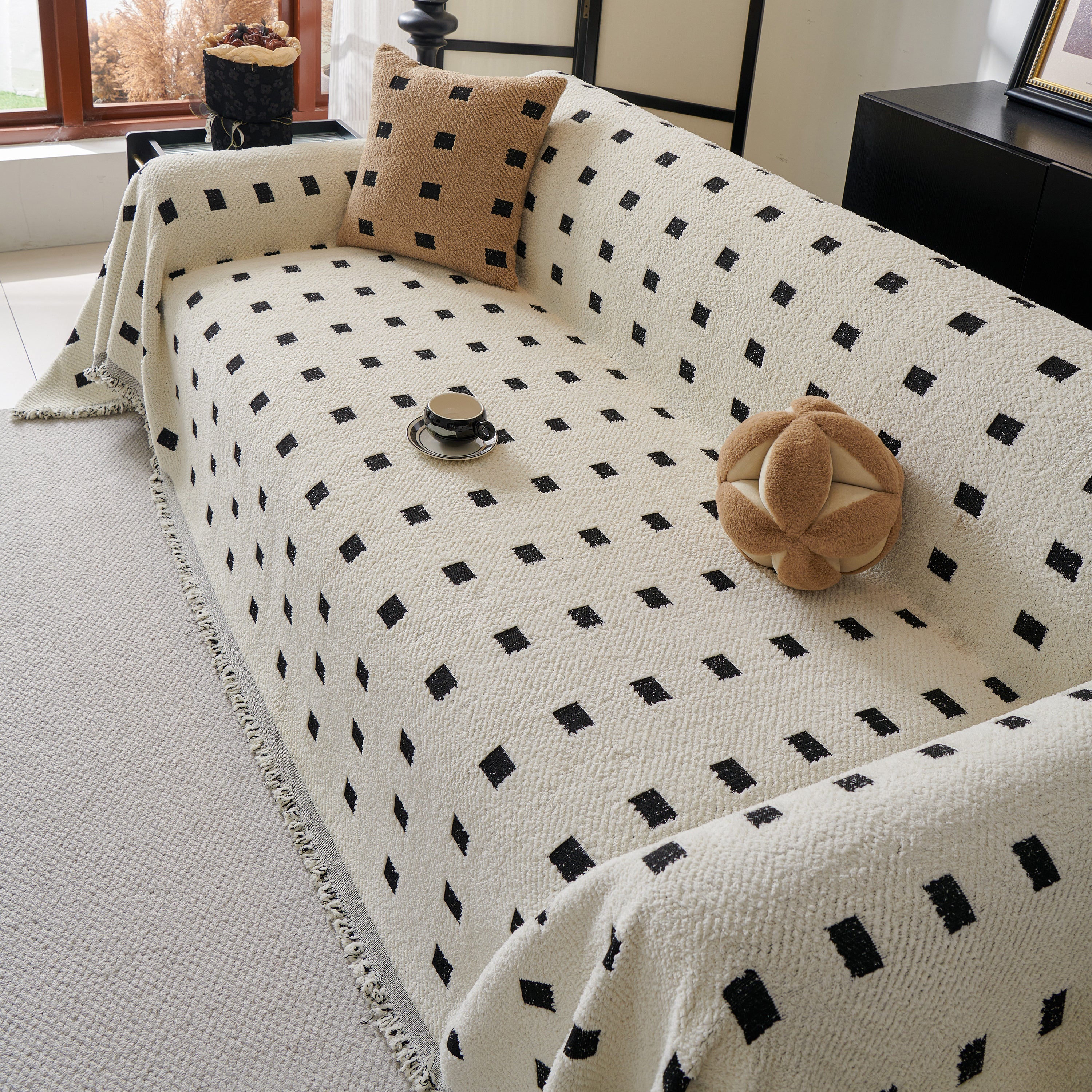 Sofa Throw Blanket with Woven Geometric Pattern & Tassels, Soft & Thick Couch Cover