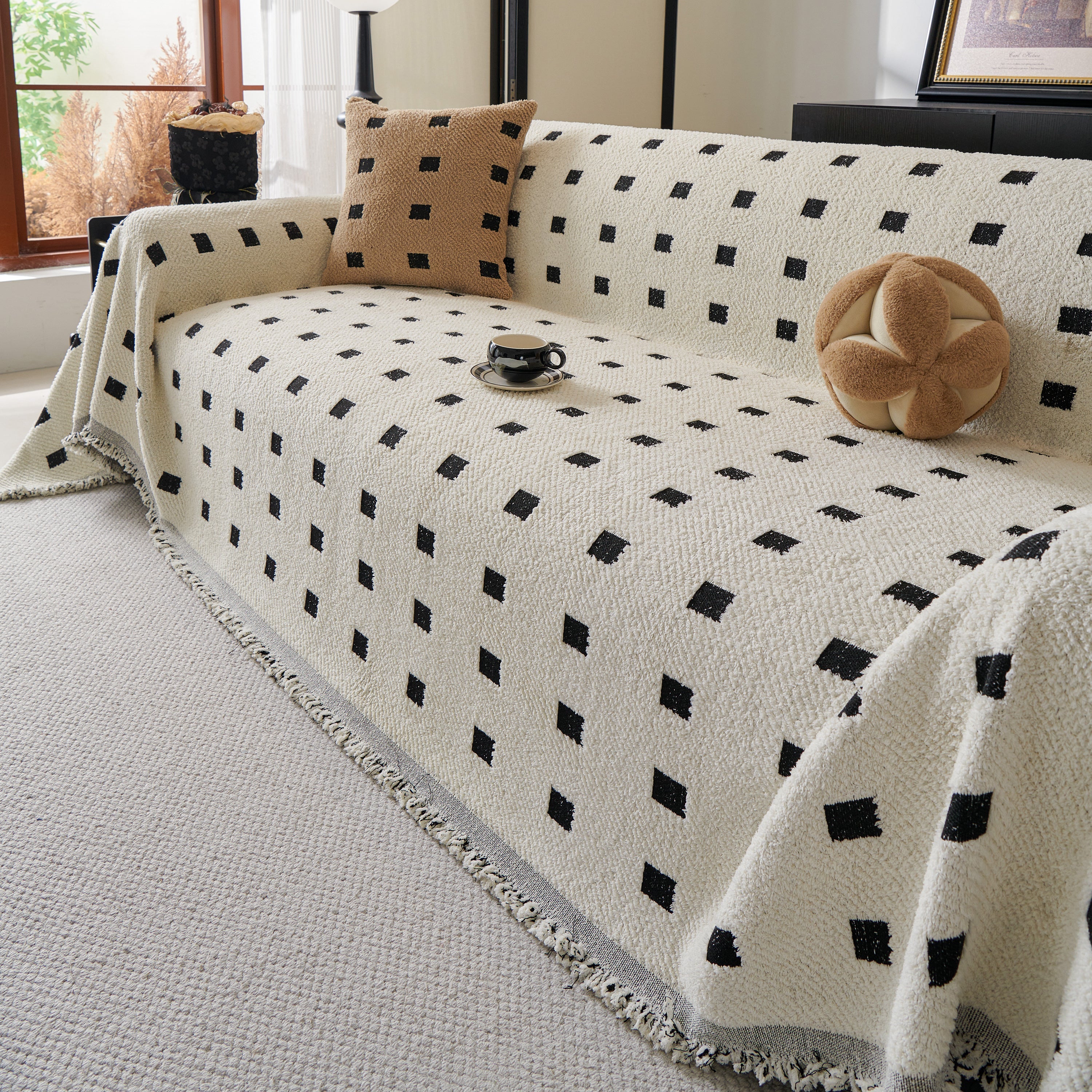 Sofa Throw Blanket with Woven Geometric Pattern & Tassels, Soft & Thick Couch Cover