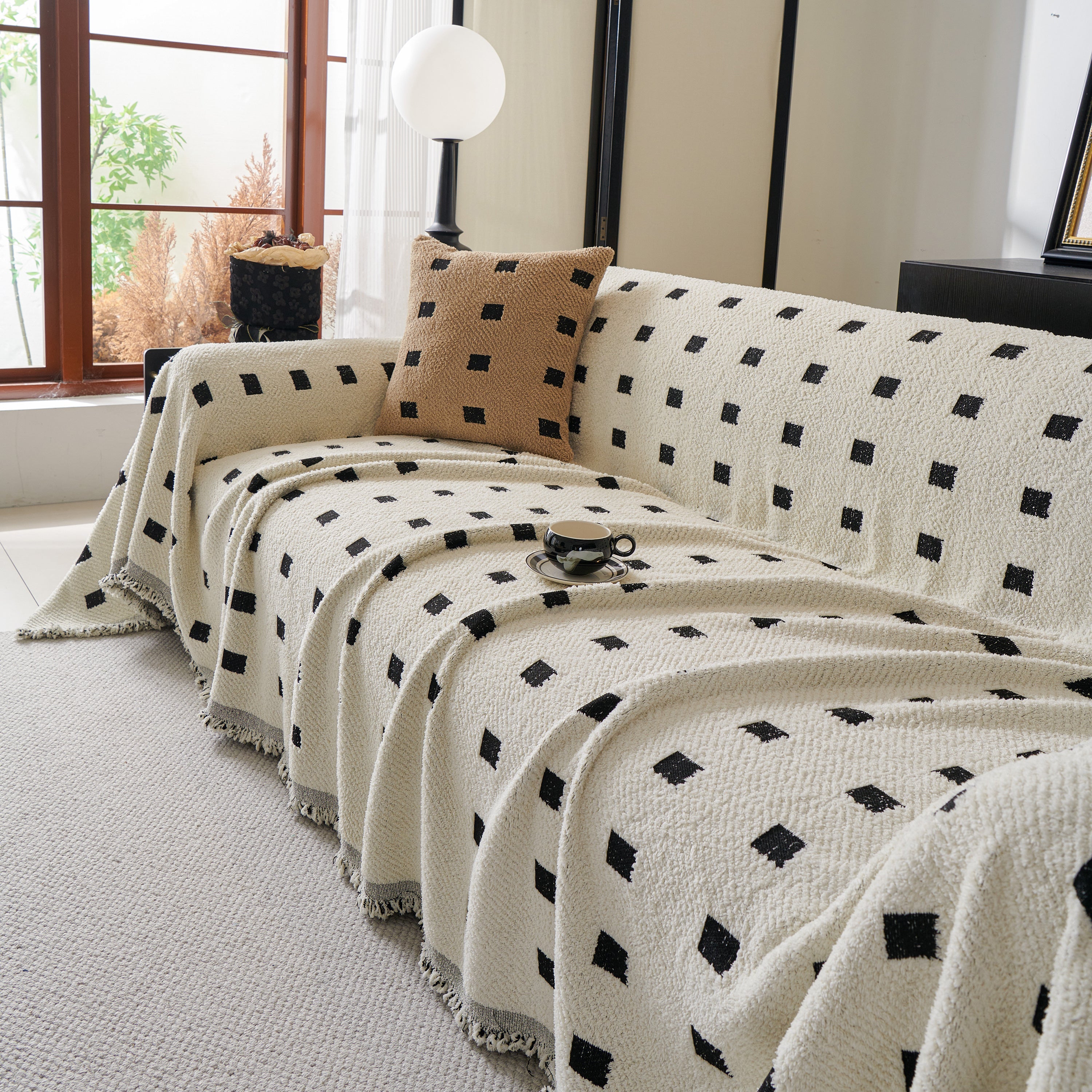 Sofa Throw Blanket with Woven Geometric Pattern & Tassels, Soft & Thick Couch Cover