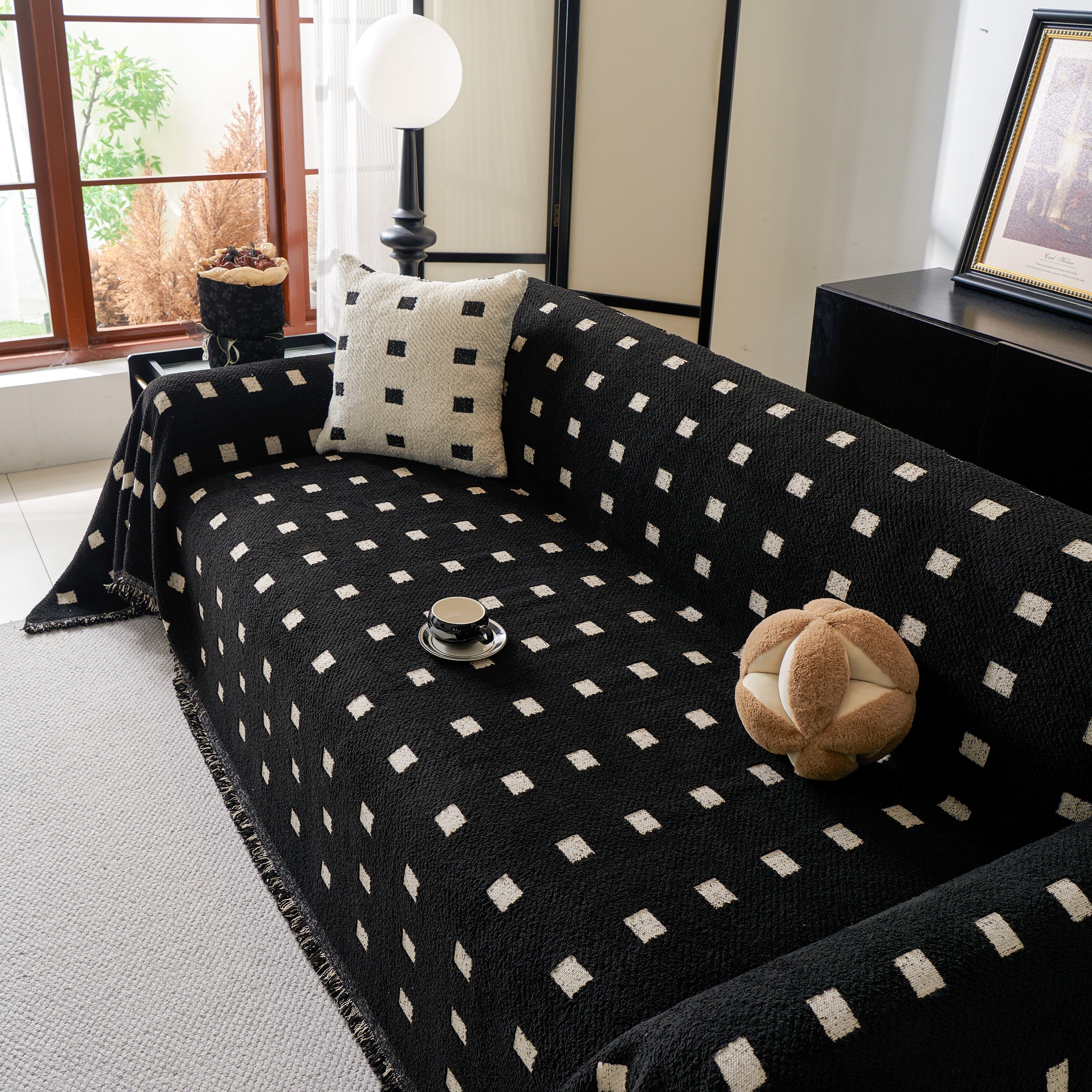 Sofa Throw Blanket with Woven Geometric Pattern & Tassels, Soft & Thick Couch Cover