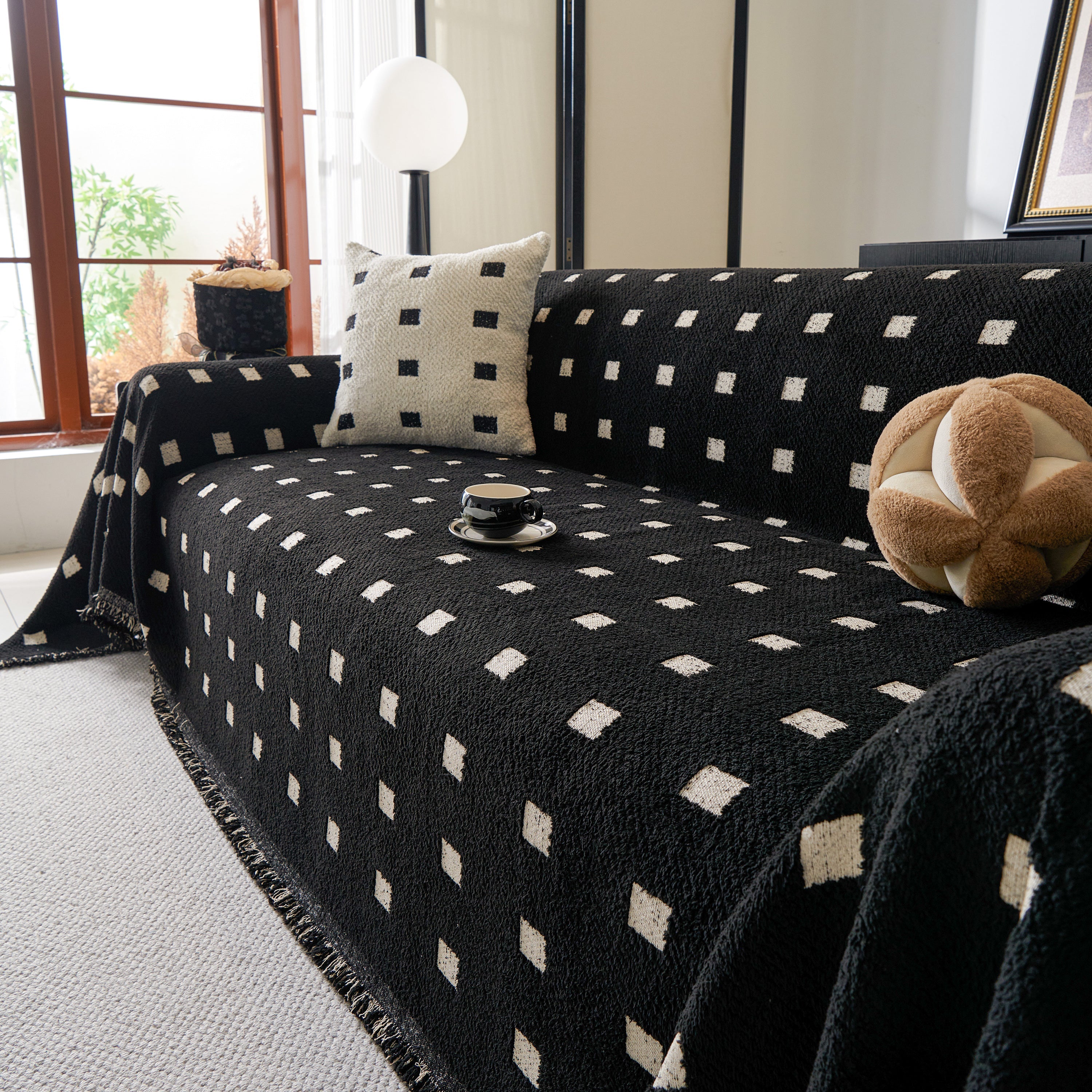 Sofa Throw Blanket with Woven Geometric Pattern & Tassels, Soft & Thick Couch Cover
