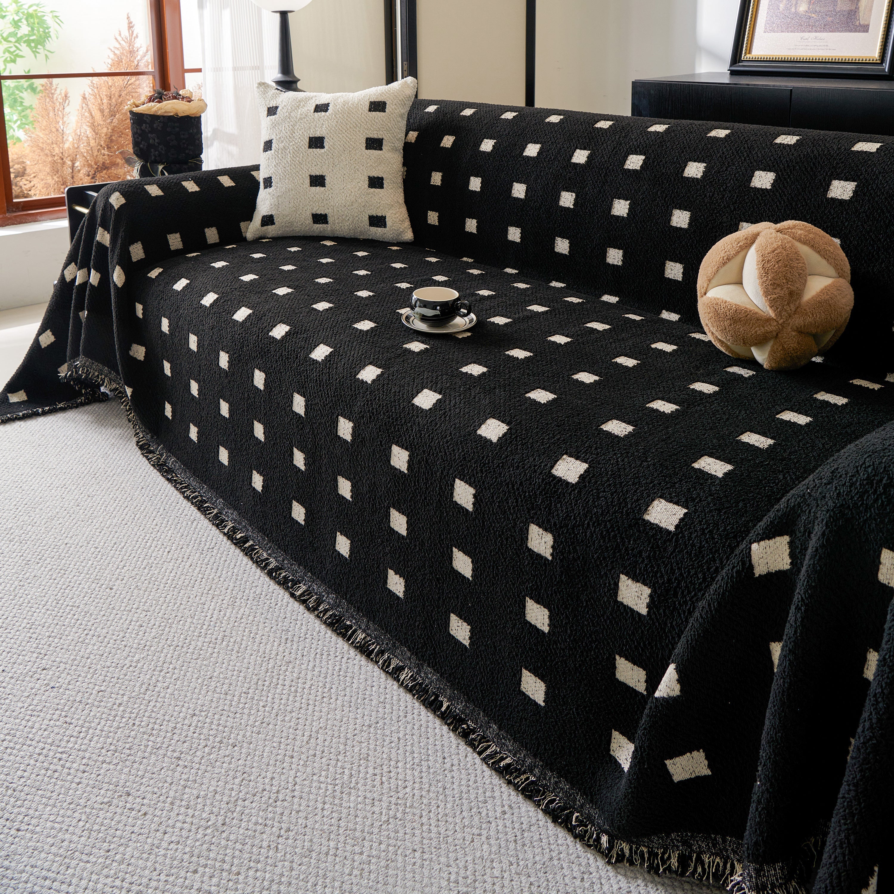 Sofa Throw Blanket with Woven Geometric Pattern & Tassels, Soft & Thick Couch Cover