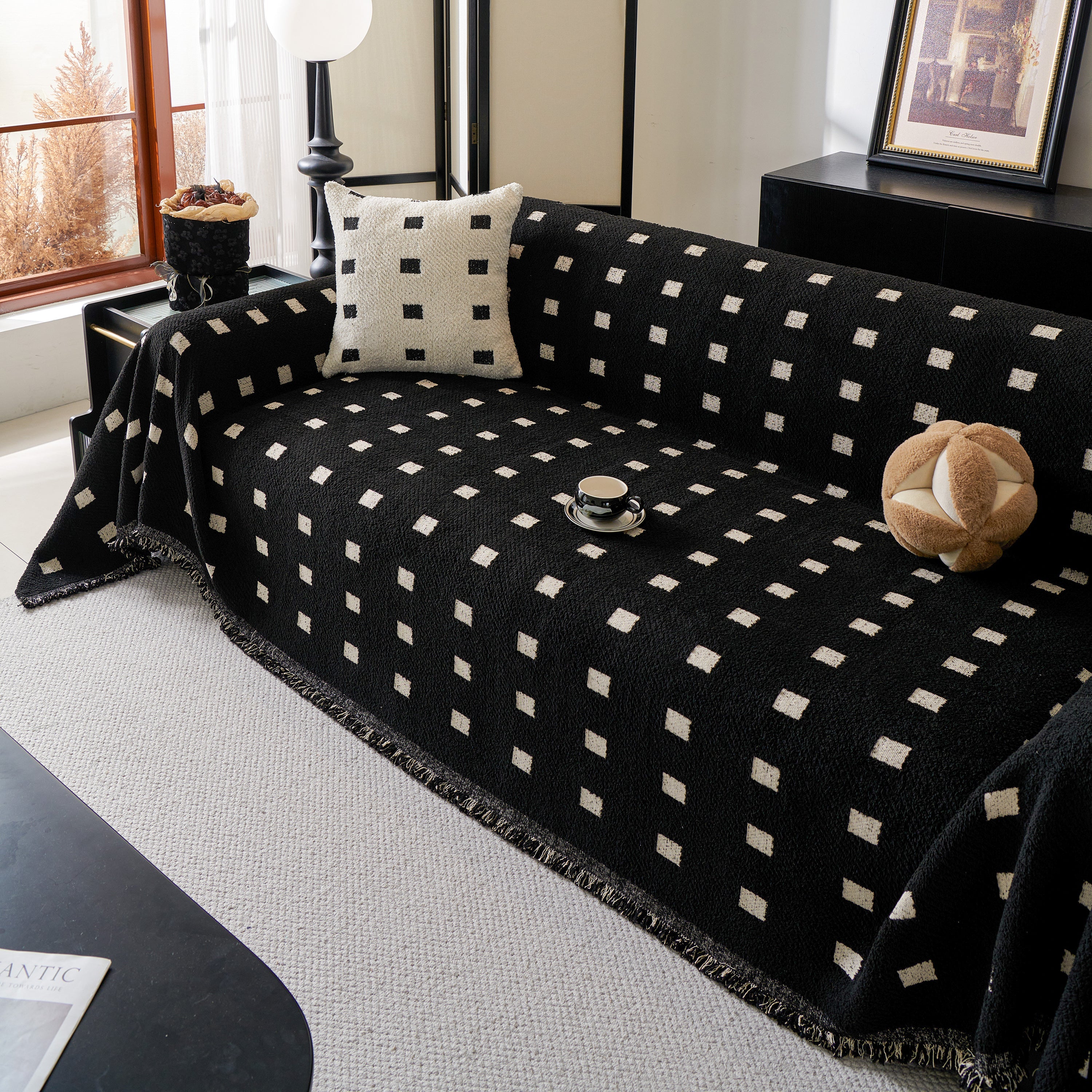 Sofa Throw Blanket with Woven Geometric Pattern & Tassels, Soft & Thick Couch Cover