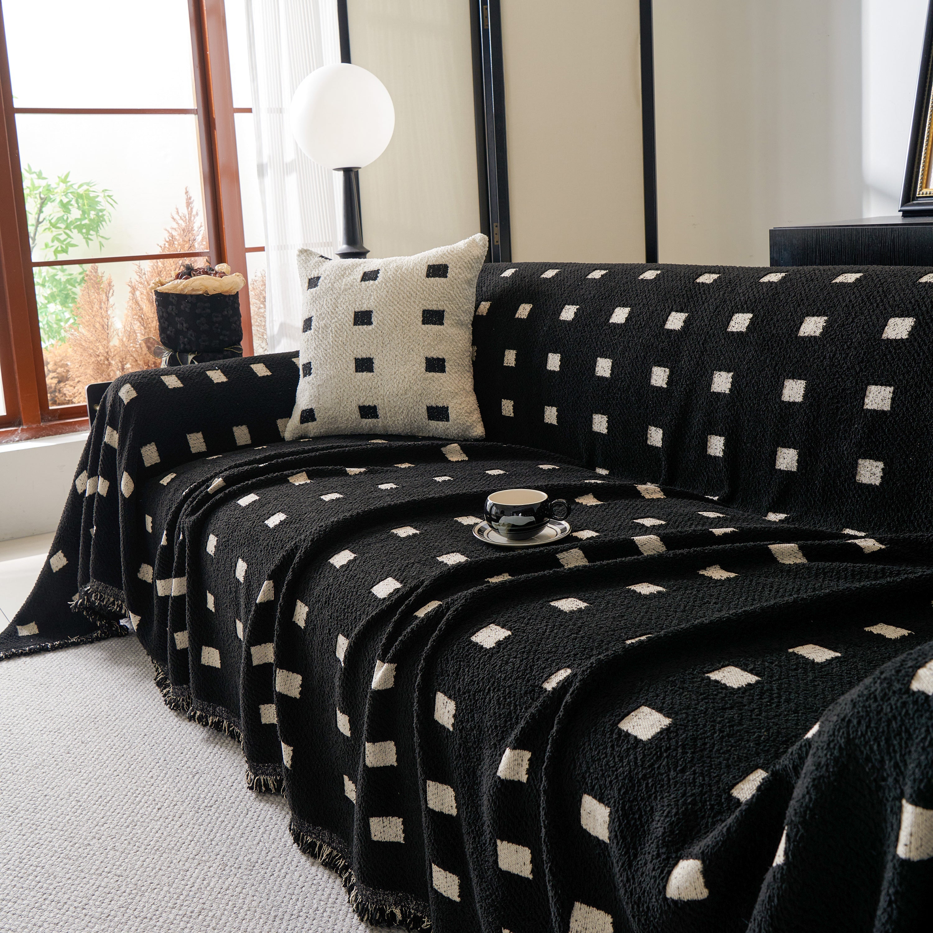 Sofa Throw Blanket with Woven Geometric Pattern & Tassels, Soft & Thick Couch Cover