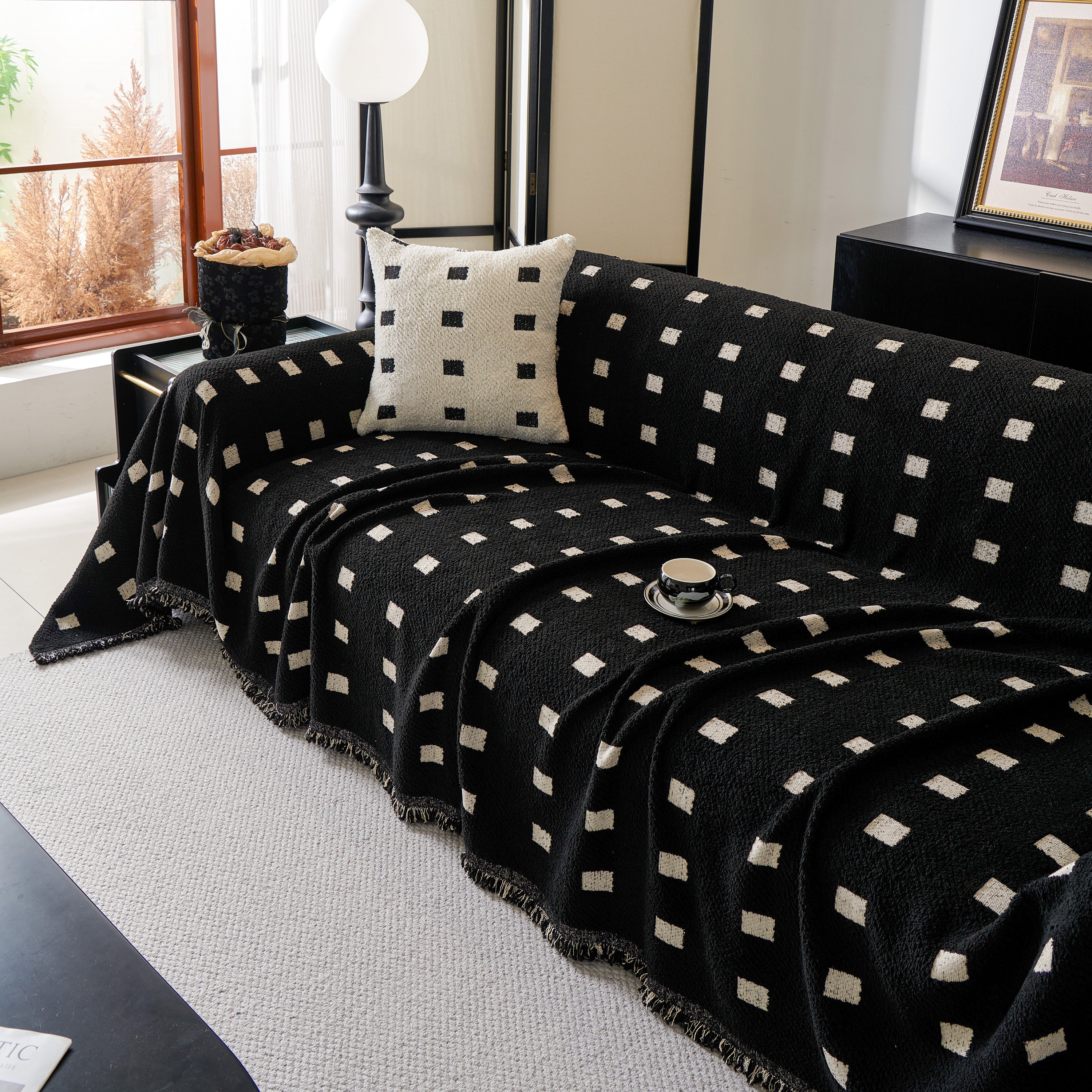 Sofa Throw Blanket with Woven Geometric Pattern & Tassels, Soft & Thick Couch Cover