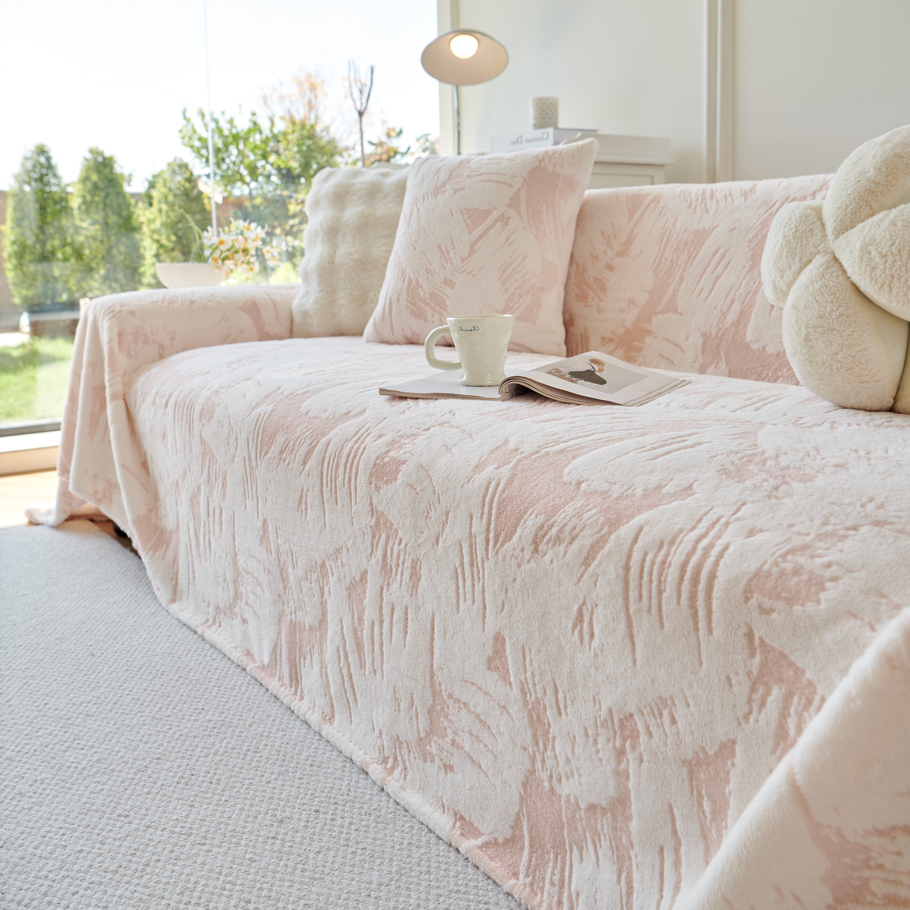 Plush Faux Fur Warm Sofa Cover with Waves Jacquard Textured Throw Blankets for Couch
