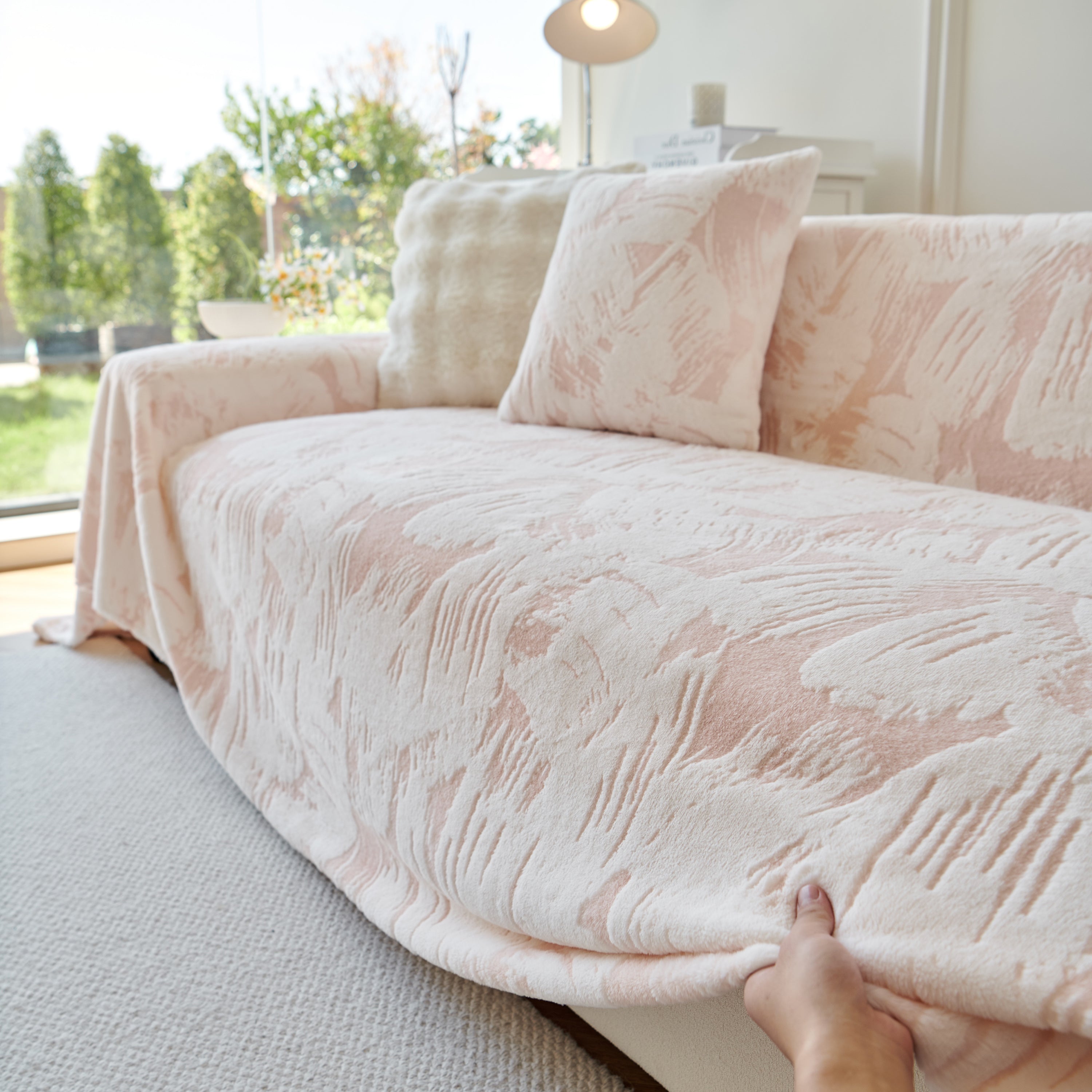Plush Faux Fur Warm Sofa Cover with Waves Jacquard Textured Throw Blankets for Couch